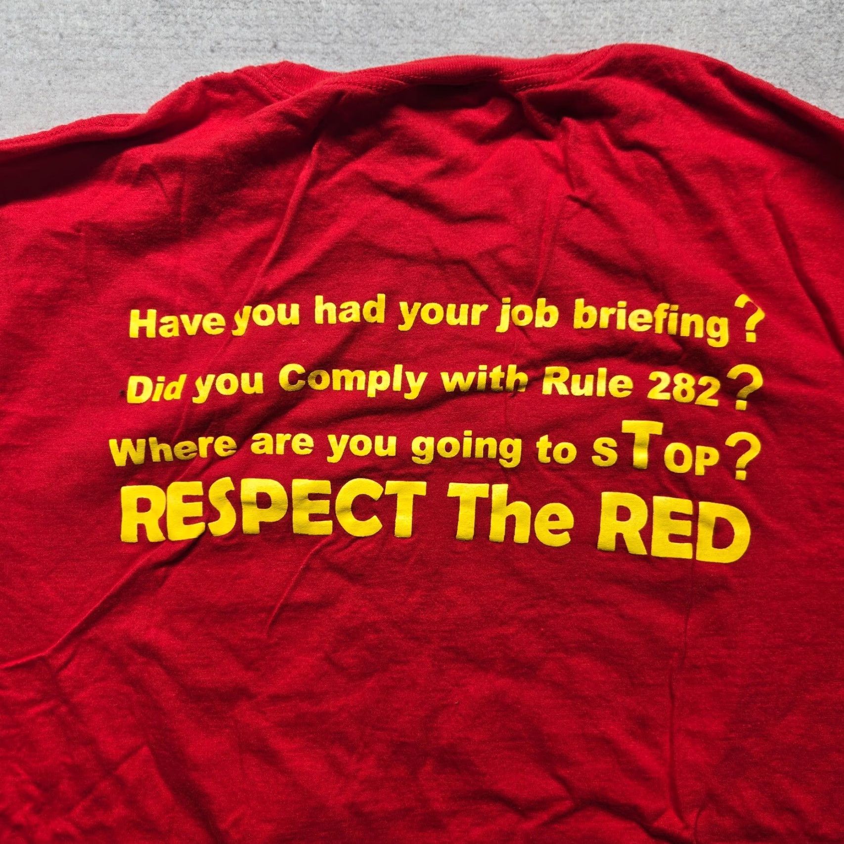 Gildan VINTAGE Gildan Norfolk Southern Respect The Red T-Shirt Adult Men's Large Red Size US L / EU 52-54 / 3 - 8 Thumbnail