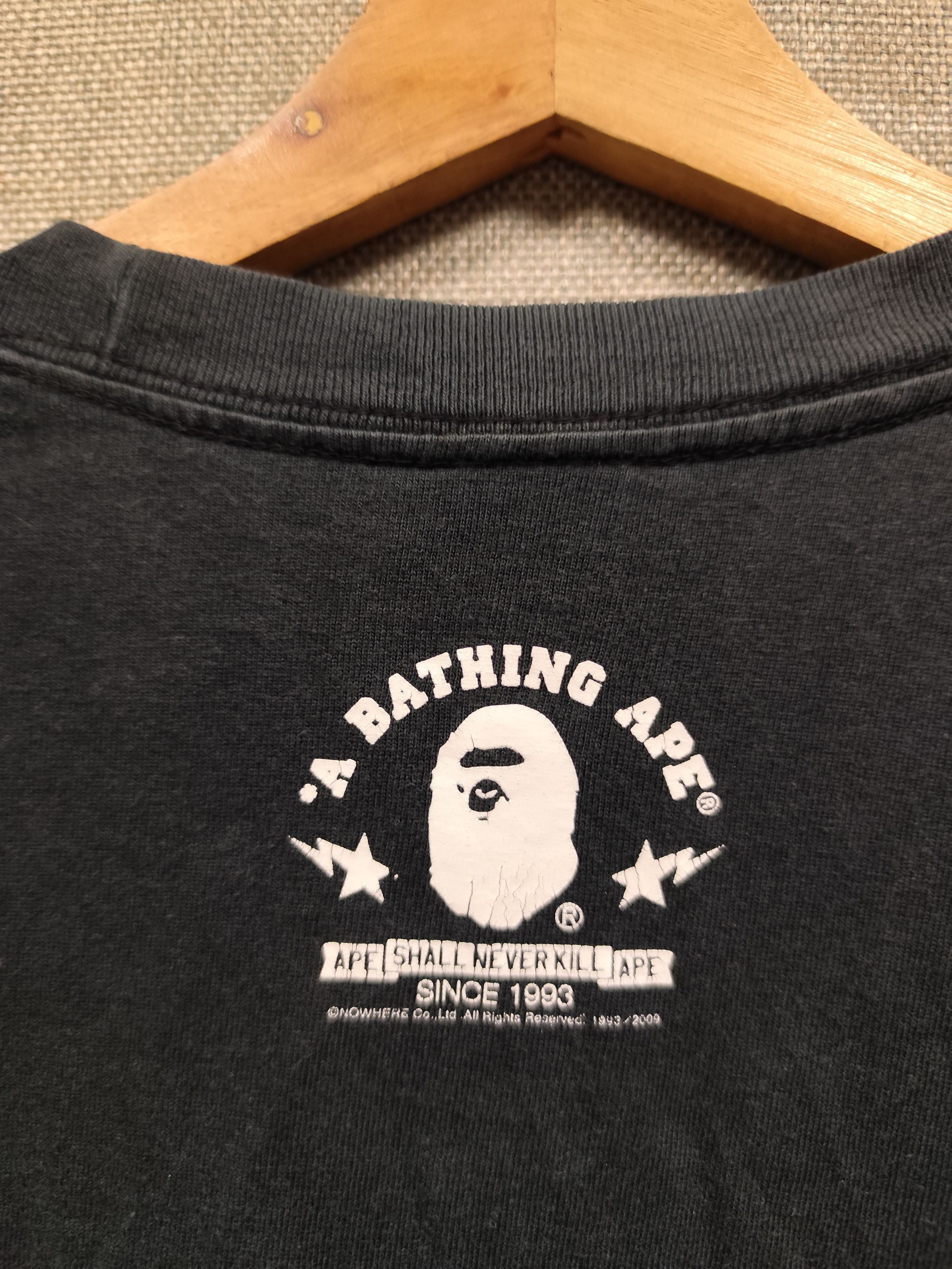 Bape Bape pineapple 2009 Distressed Tee Size US L / EU 52-54 / 3 - 3 Thumbnail