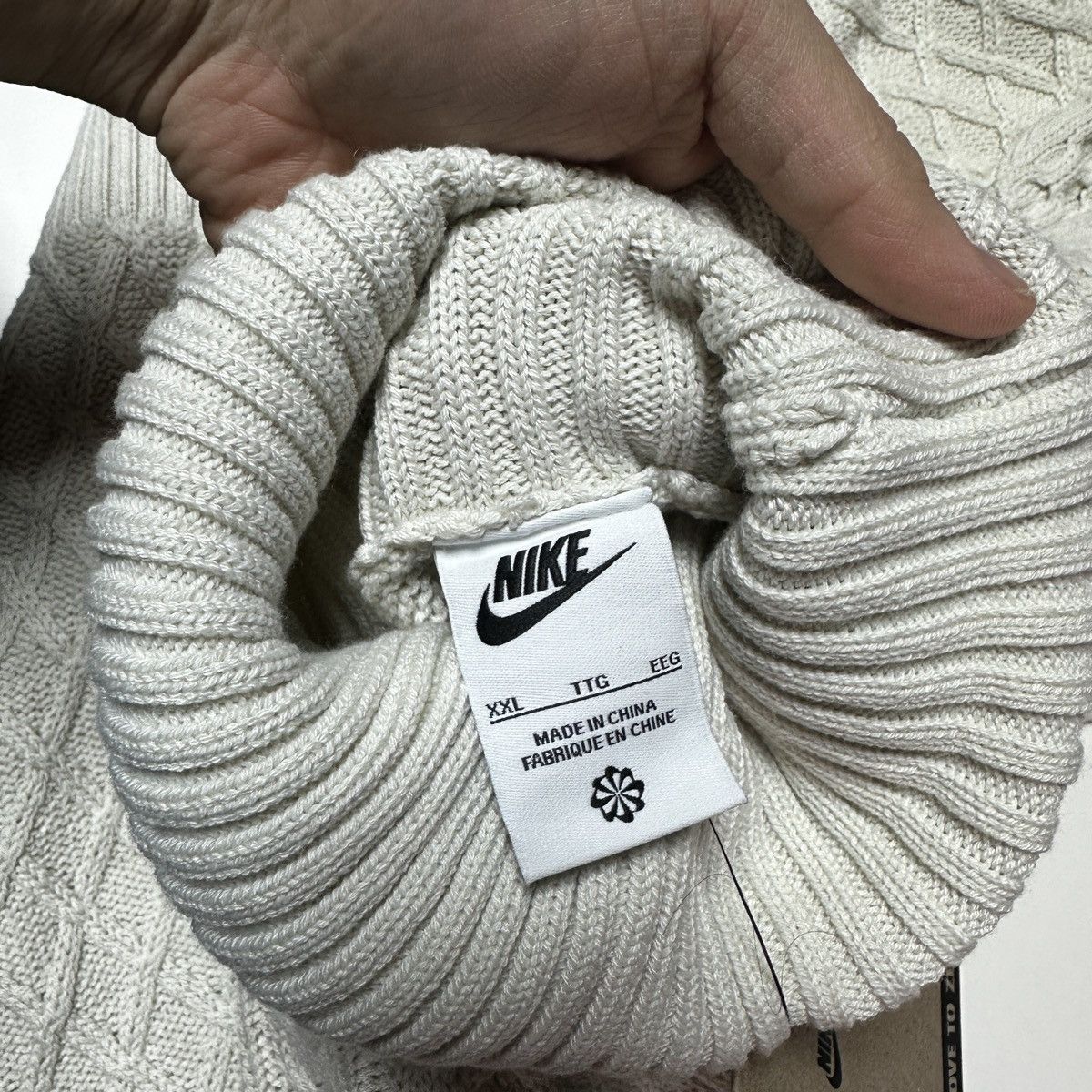 Nike NEW Nike Life Cable Knit Turtleneck Wool Sweater Light Bone Size US XXL / EU 58 / 5 - 10 Thumbnail