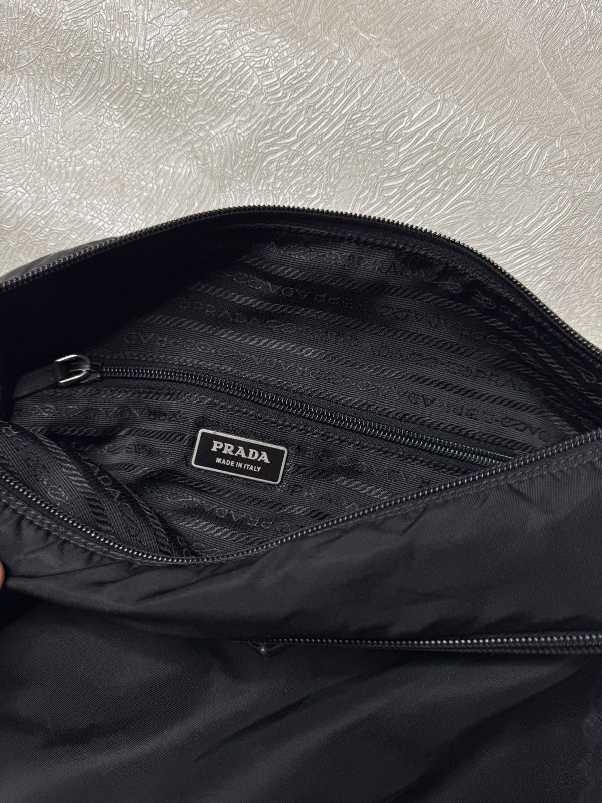 Prada × Vintage PRADA NYLON VINTAGE CROSSBODY BAG Size ONE SIZE - 10 Thumbnail