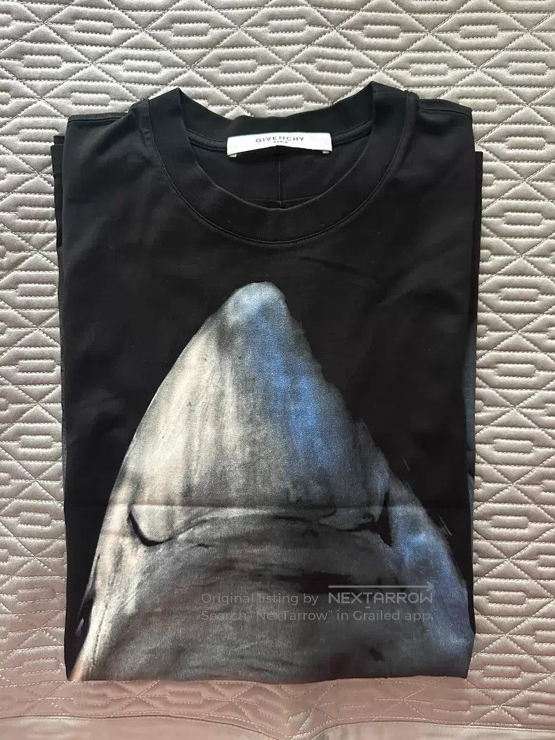 Givenchy Givenchy Shark Print T-shirt Size US XXS / EU 40 - 4 Thumbnail