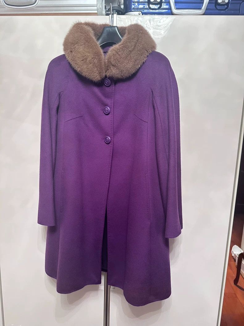 Max Mara Max Mara coat Size M / US 6-8 / IT 42-44 - 1 Thumbnail