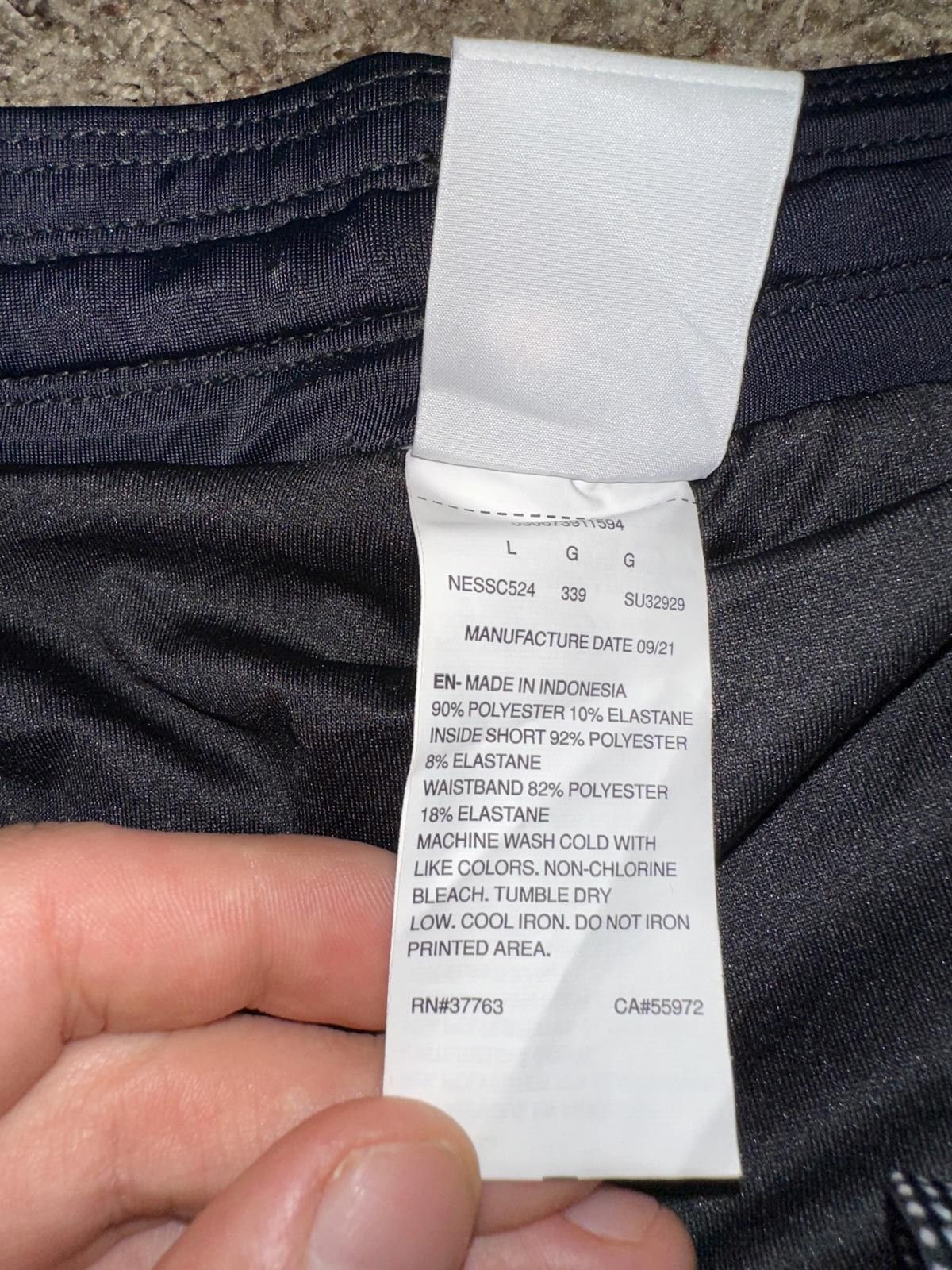 Nike Nike Swim Mens Medium AOP Volley Swim Shorts Size US 34 / EU 50 - 12 Thumbnail