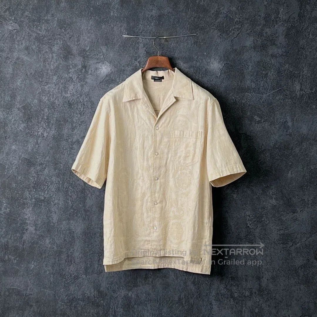 Versace VERSACE Embroidered Short Sleeve Shirt. Size US M / EU 48-50 / 2 - 1 Thumbnail