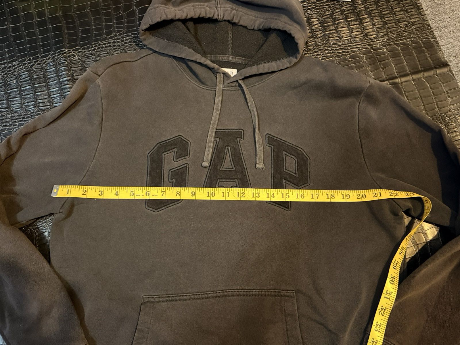 Gap GAP Black Essential Hoodie — Size L Size US L / EU 52-54 / 3 - 3 Thumbnail