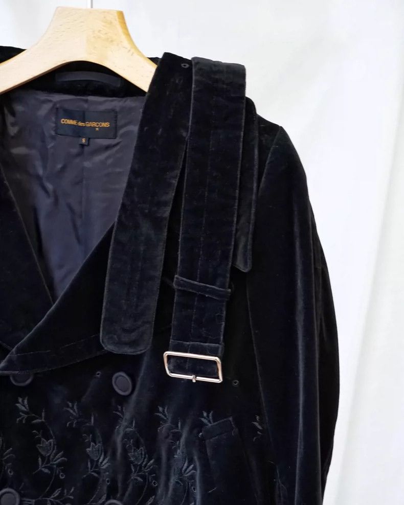 Comme des Garcons Comme des Garcons Embroidered velvet coat Size S / US 4 / IT 40 - 6 Thumbnail