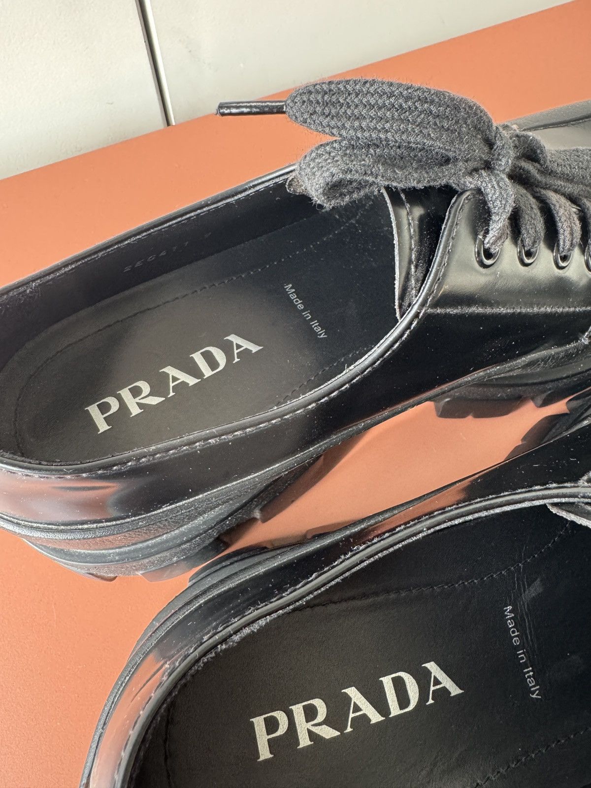 Prada Prada laced up Monolith Size US 9 / EU 42 - 9 Thumbnail