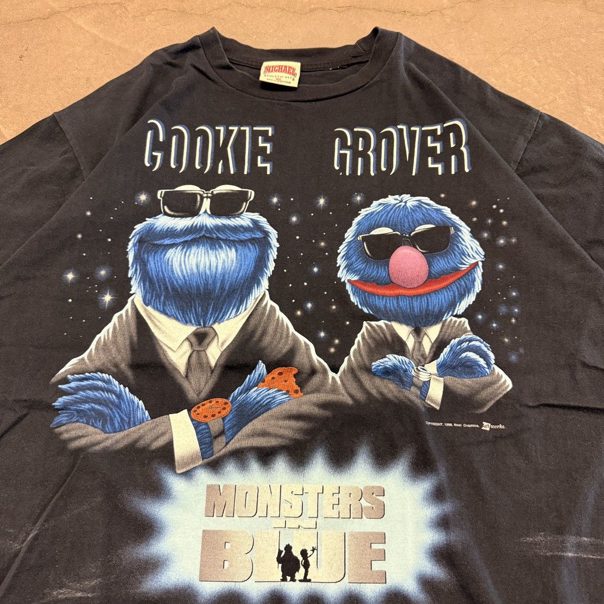 Vintage Vintage 1998 Sesame Street Men in Black Tee Size US XL / EU 56 / 4 - 2 Thumbnail