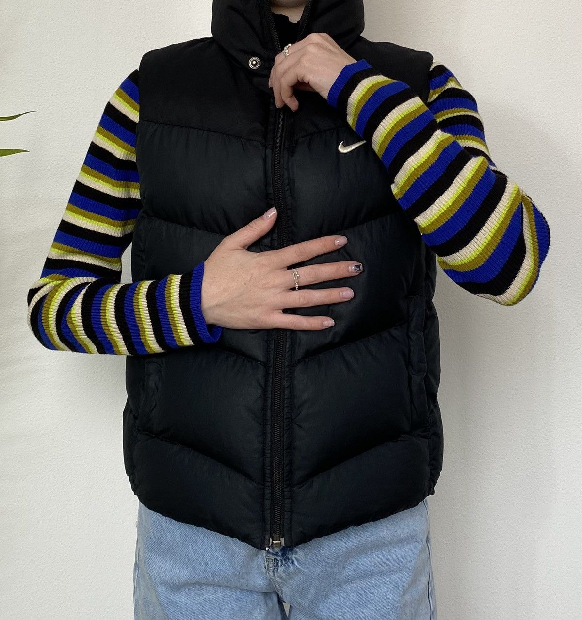 Nike 🫧WMNS PUFFER DOWN VEST NIKE🫧 Size XS / US 0-2 / IT 36-38 - 2 Thumbnail