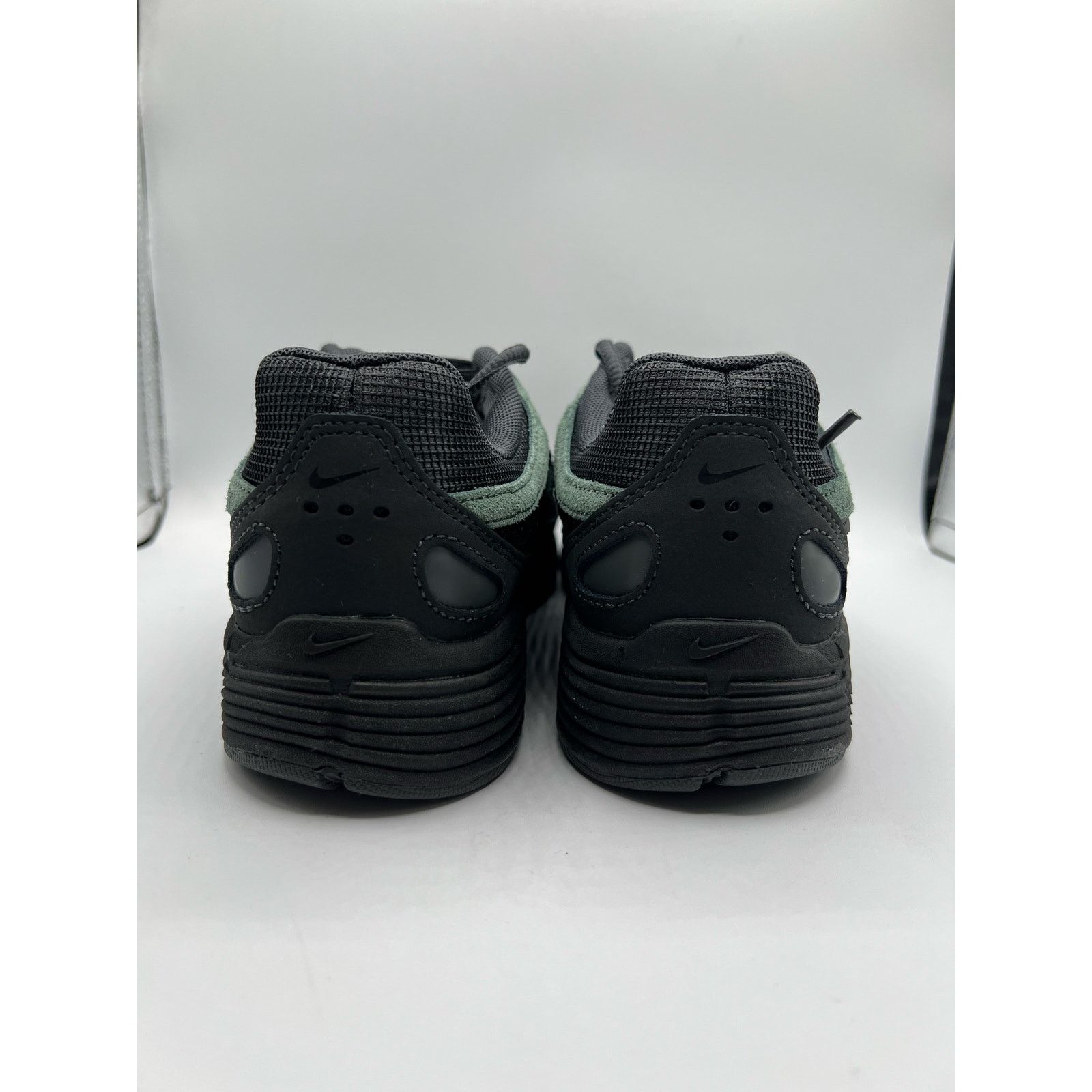 Nike Nike P-6000 “Anthracite Clay Green” size 5.5Y/7 womens Size US 5.5 / EU 38 - 4 Thumbnail