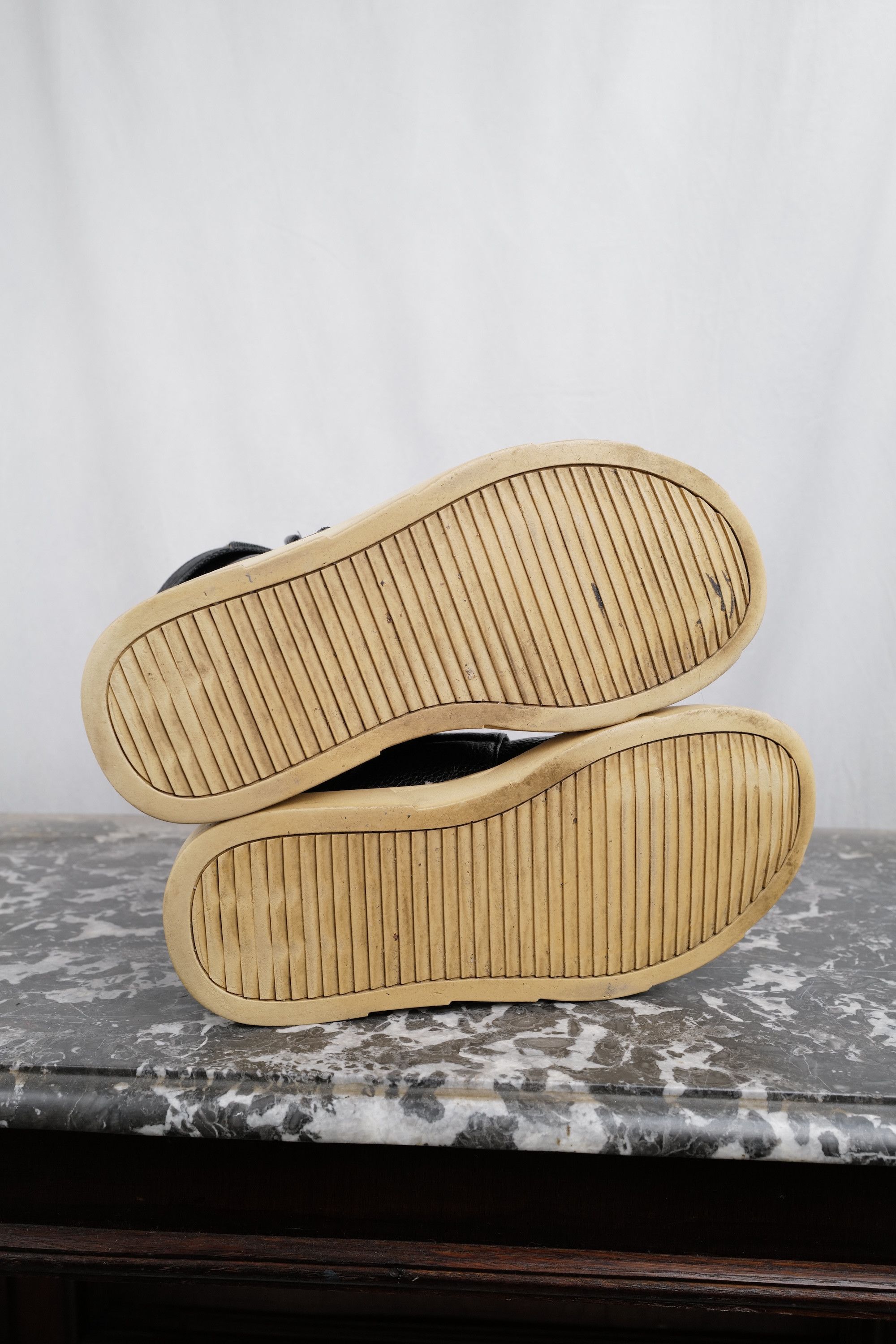 D by D DBYD HI-TOP FABRIC SNEAKER Size US 8 / EU 41 - 20 Thumbnail