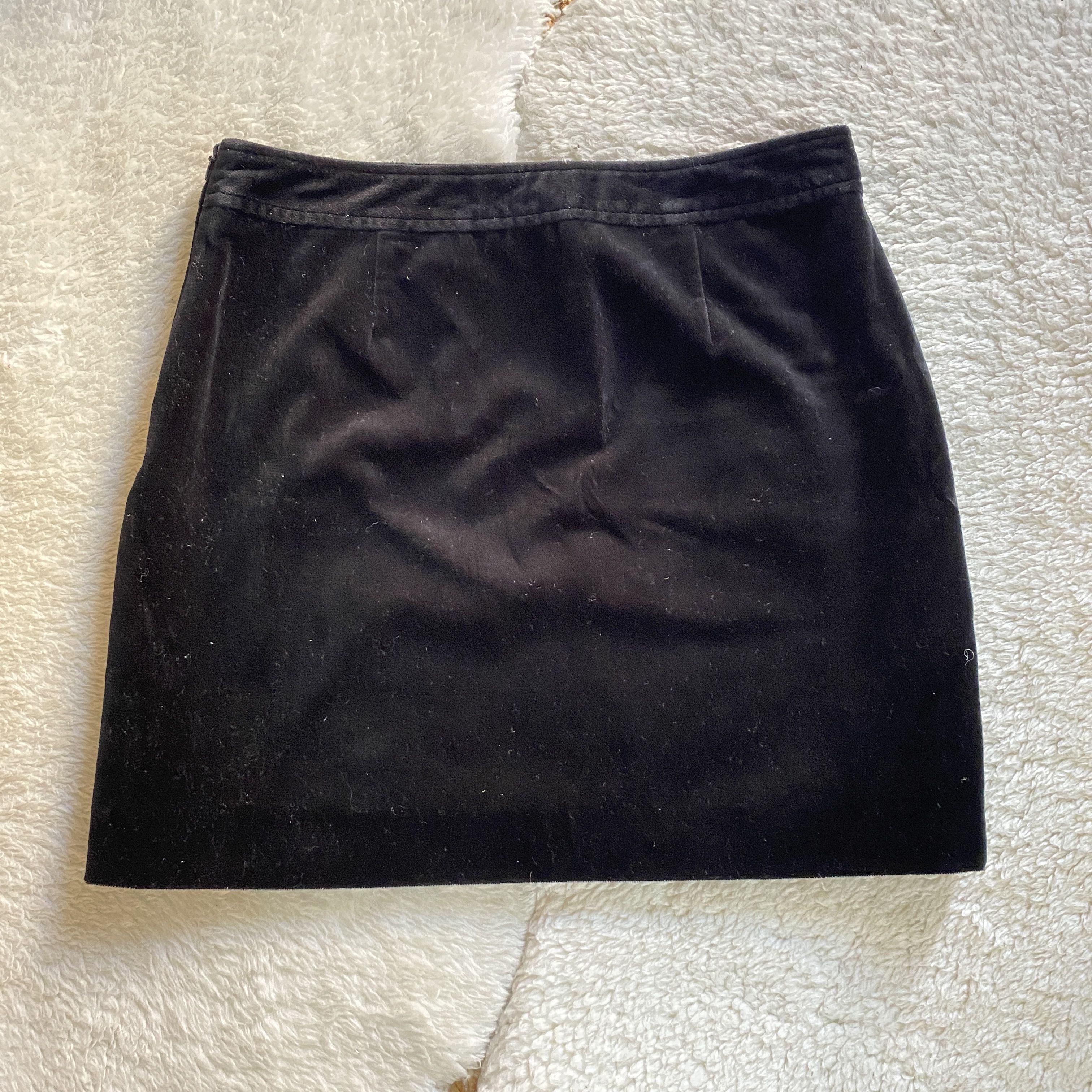 Banana Republic Banana Republic Black Velvet Velour Mini Skirt Size 26" / US 2 / IT 38 - 6 Thumbnail