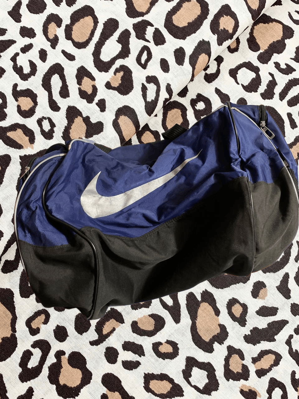 Nike × Vintage Vintage Nike Bag Swoosh Big Logo Y2k Style Size ONE SIZE - 1 Thumbnail