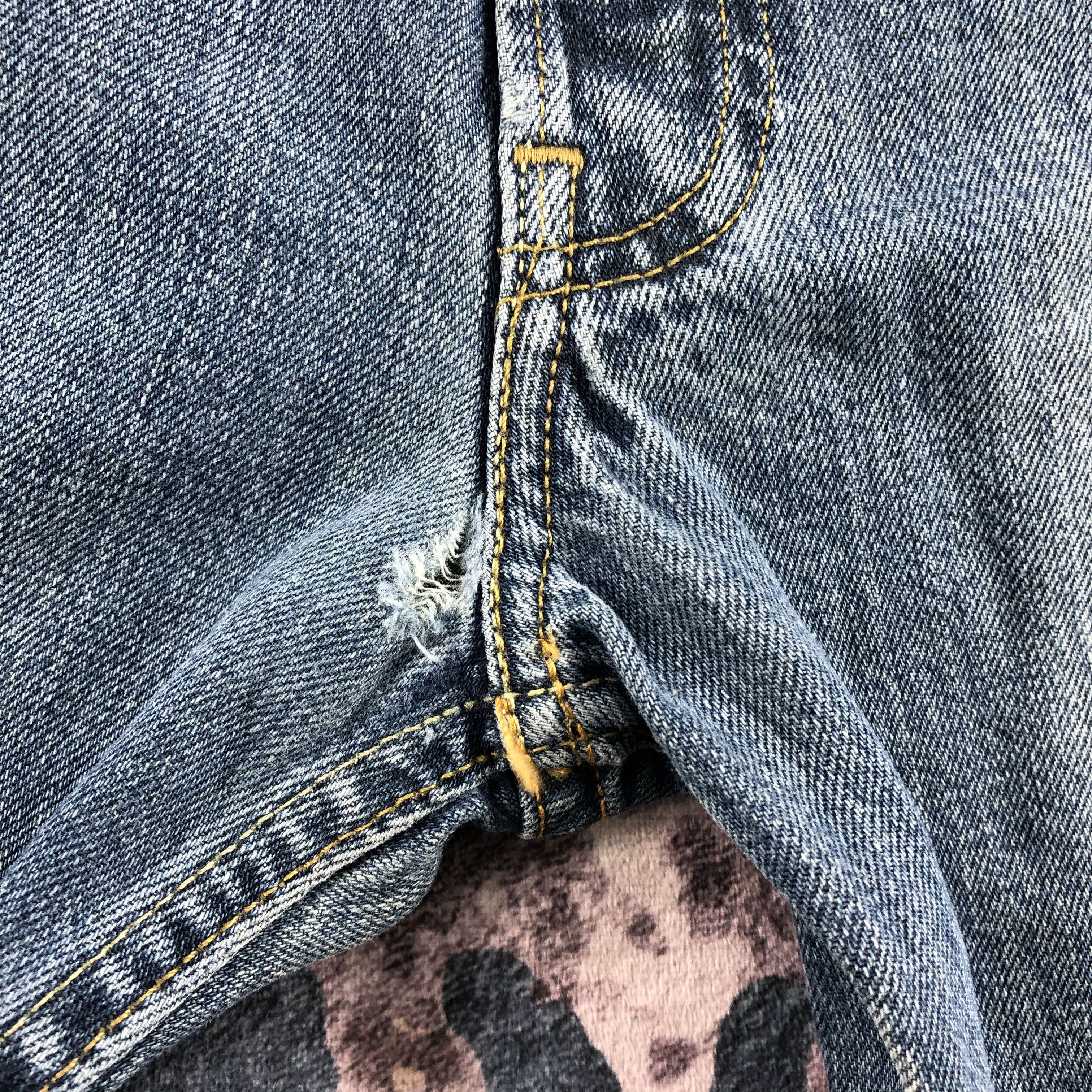 Levi's × Vintage Vintage 90s Blue Wash Levis 501 Jeans-JM2515 Size US 34 / EU 50 - 10 Thumbnail