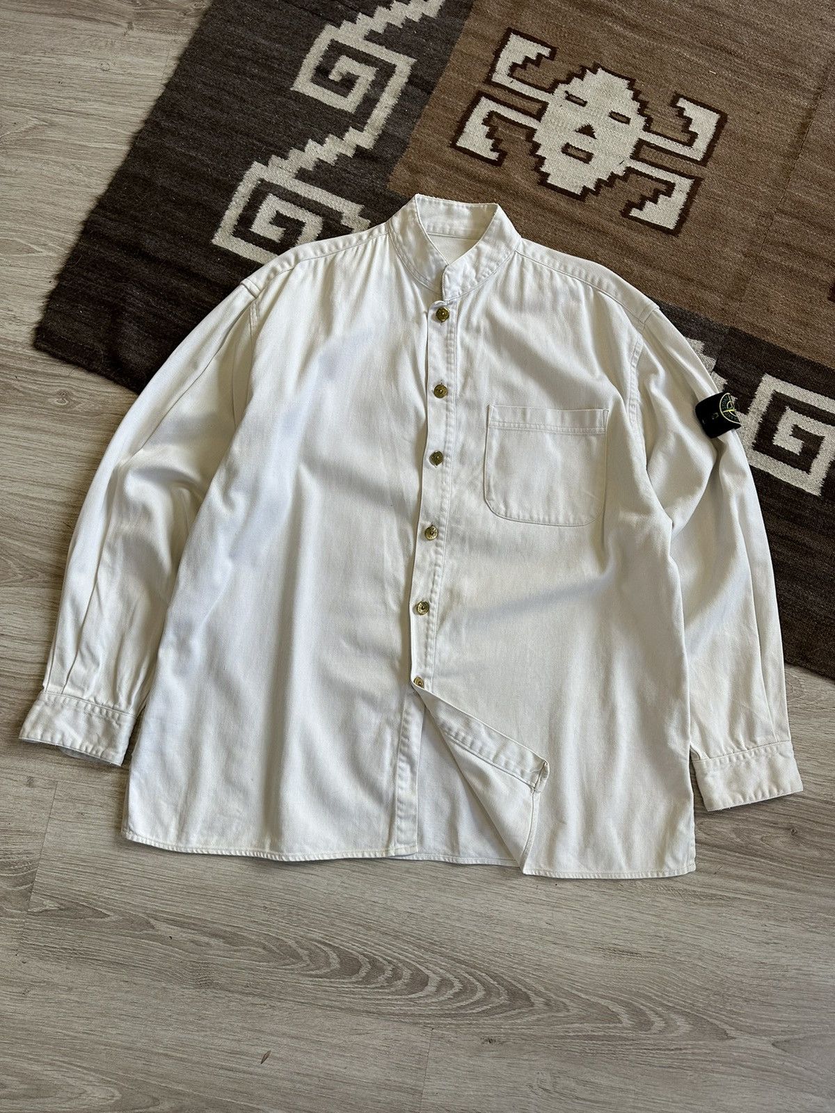 Designer × Undercover × Vintage Alice Auaa Runway Button