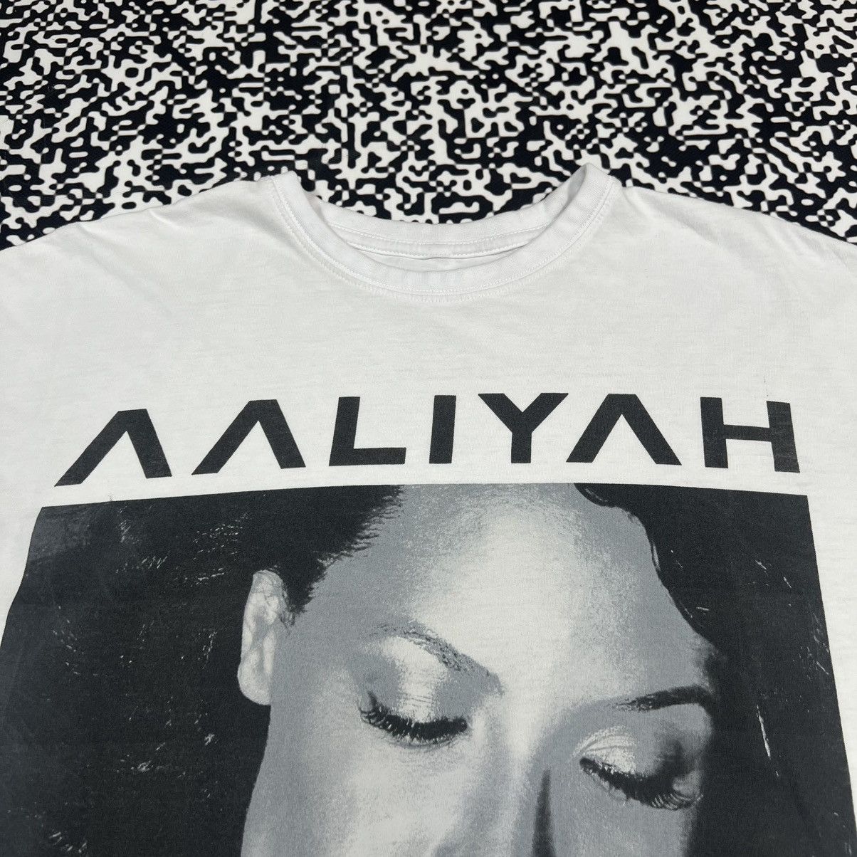 Rap Tees Vintage Y2K AALIYAH Band Rap Style Face Girl Print T-shirt Size US M / EU 48-50 / 2 - 7 Thumbnail