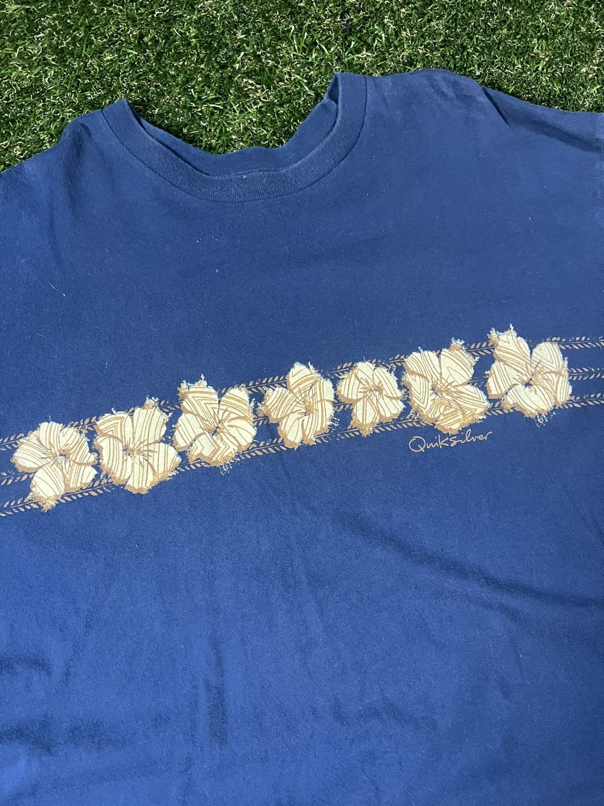 Quiksilver Vintage Y2k Navy Quiksilver Wraparound Hawaiian Floral Tee Size US XXL / EU 58 / 5 - 2 Thumbnail