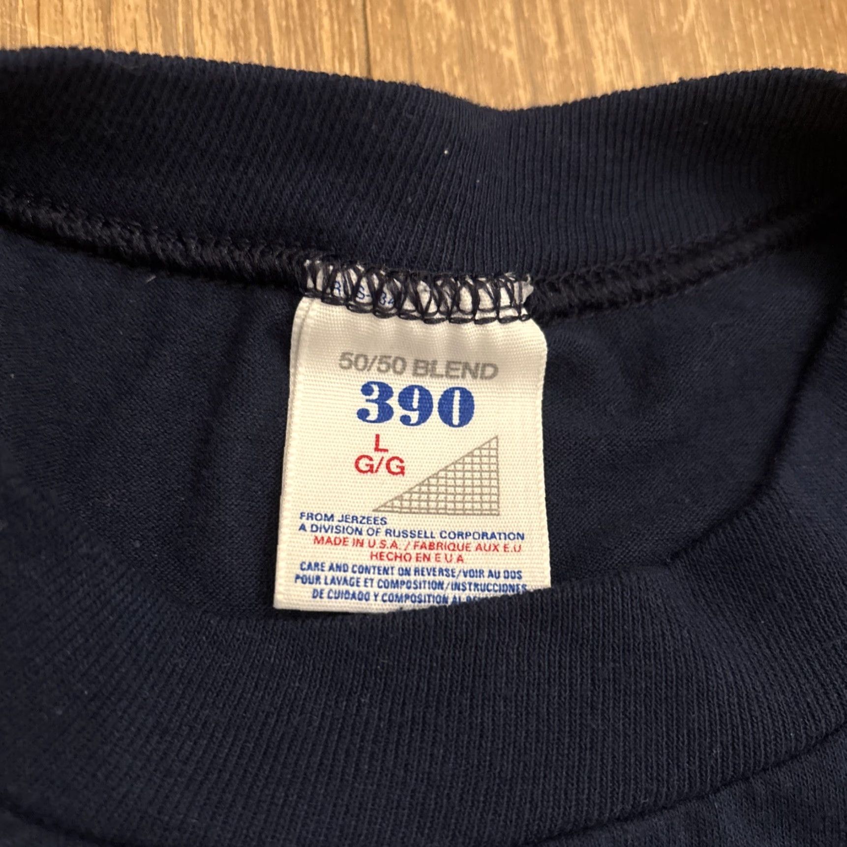 Penn VINTAGE Penn State Nittany Lions T-Shirt Blue 50/50 Crew Neck Short Sleeve Large USA 2 Sided Paw Print Mens Size US L / EU 52-54 / 3 - 3 Thumbnail