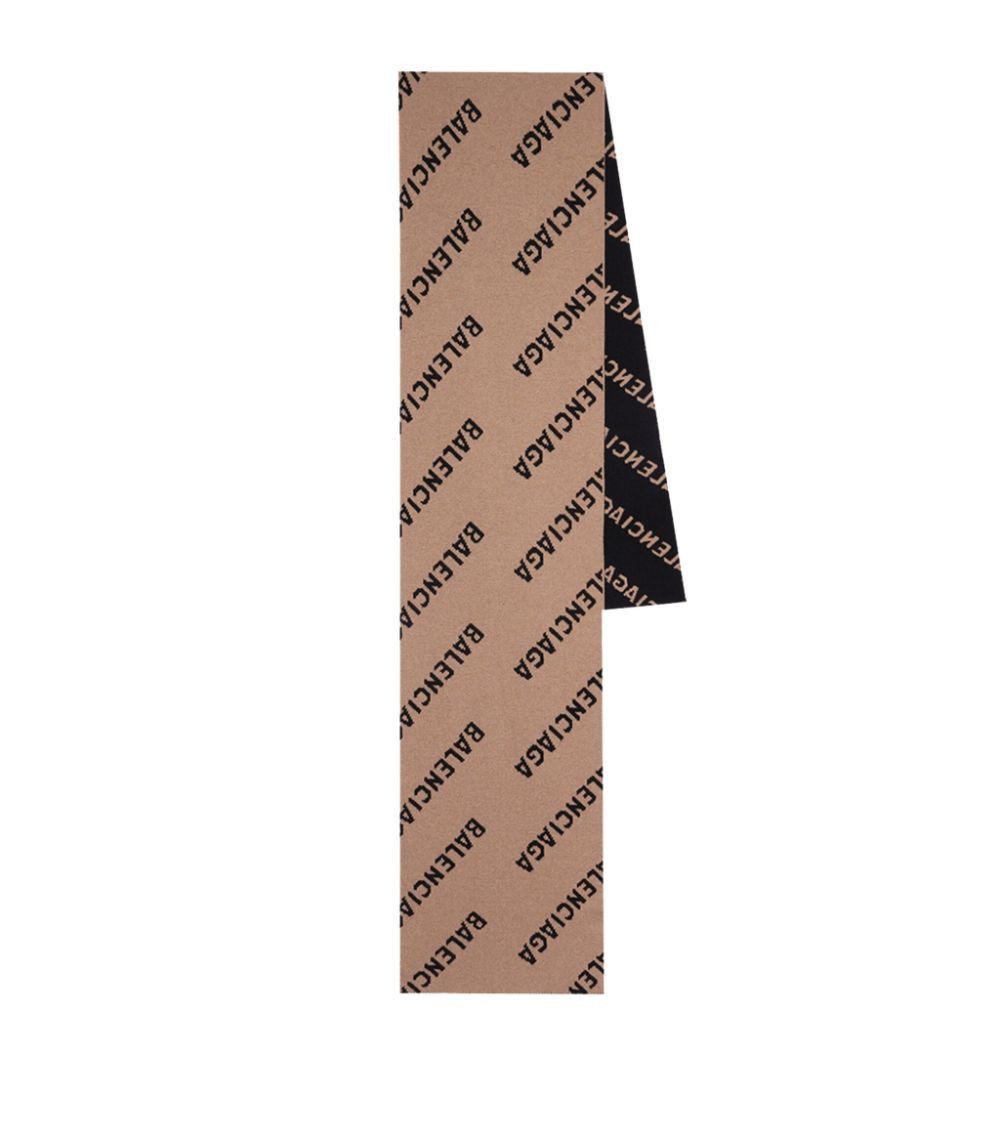 o1bcso1str1024 Size: OS / Scarf in Beige/Black
