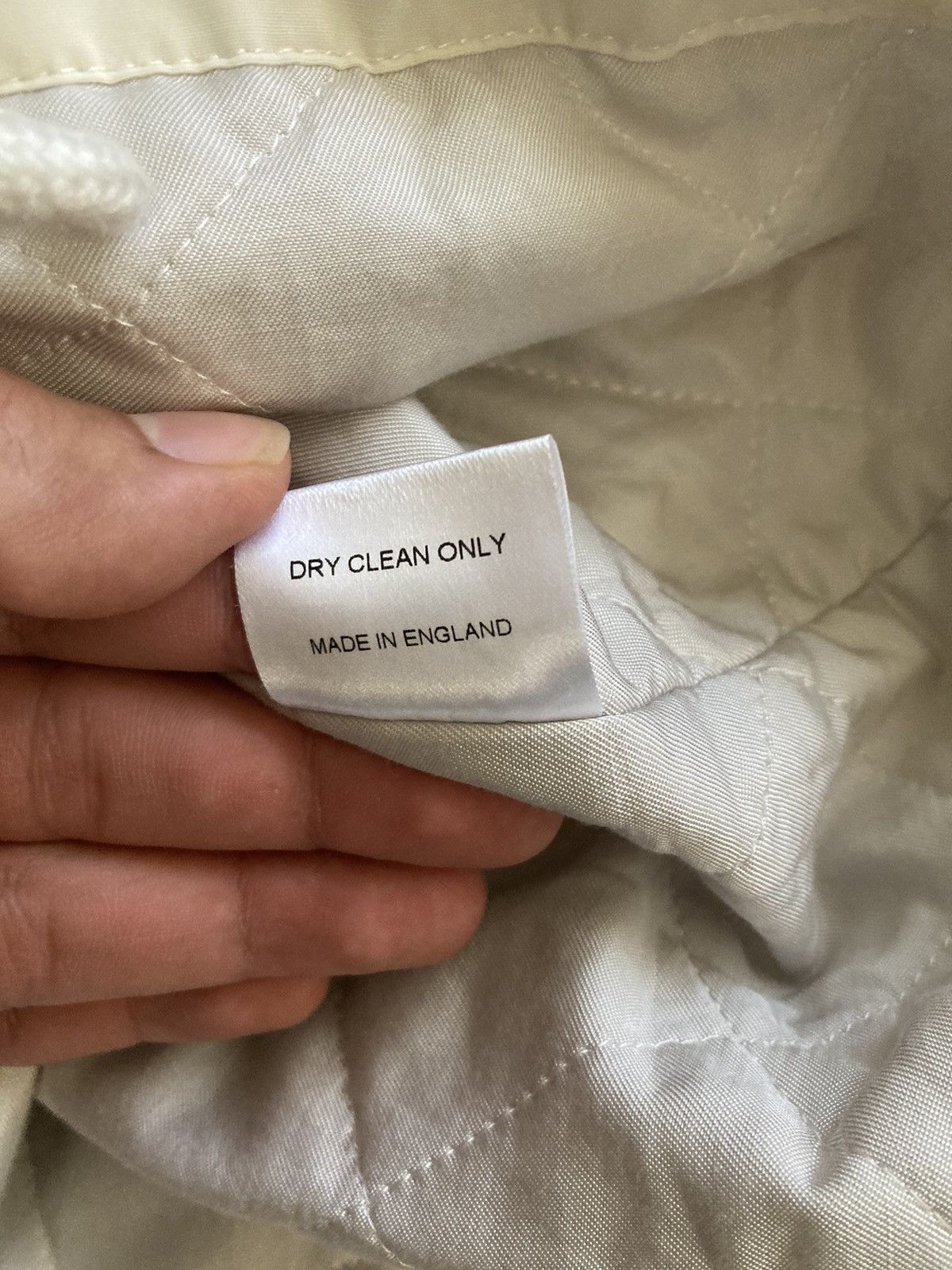 Martine Rose SS19 Martine Rose Cream Zip Up Jacket Rain 2019 MR Be Seen Size US S / EU 44-46 / 1 - 12 Thumbnail