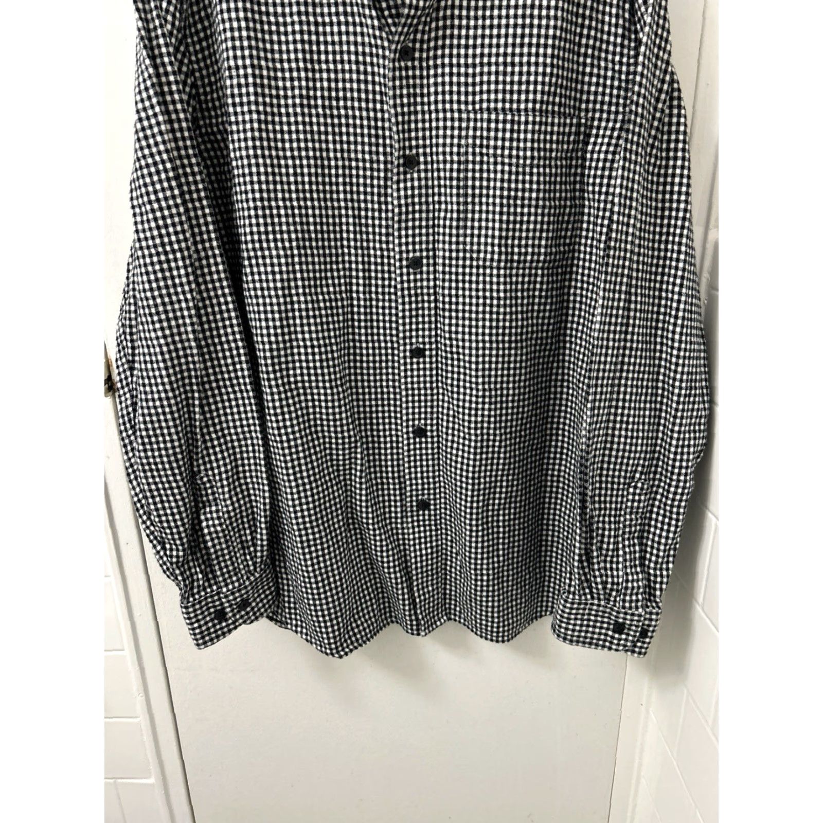 Vintage LL Bean Shirt Mens Large Black White Scotch Plaid Flannel Traditional Fit 228061 Size US L / EU 52-54 / 3 - 3 Thumbnail