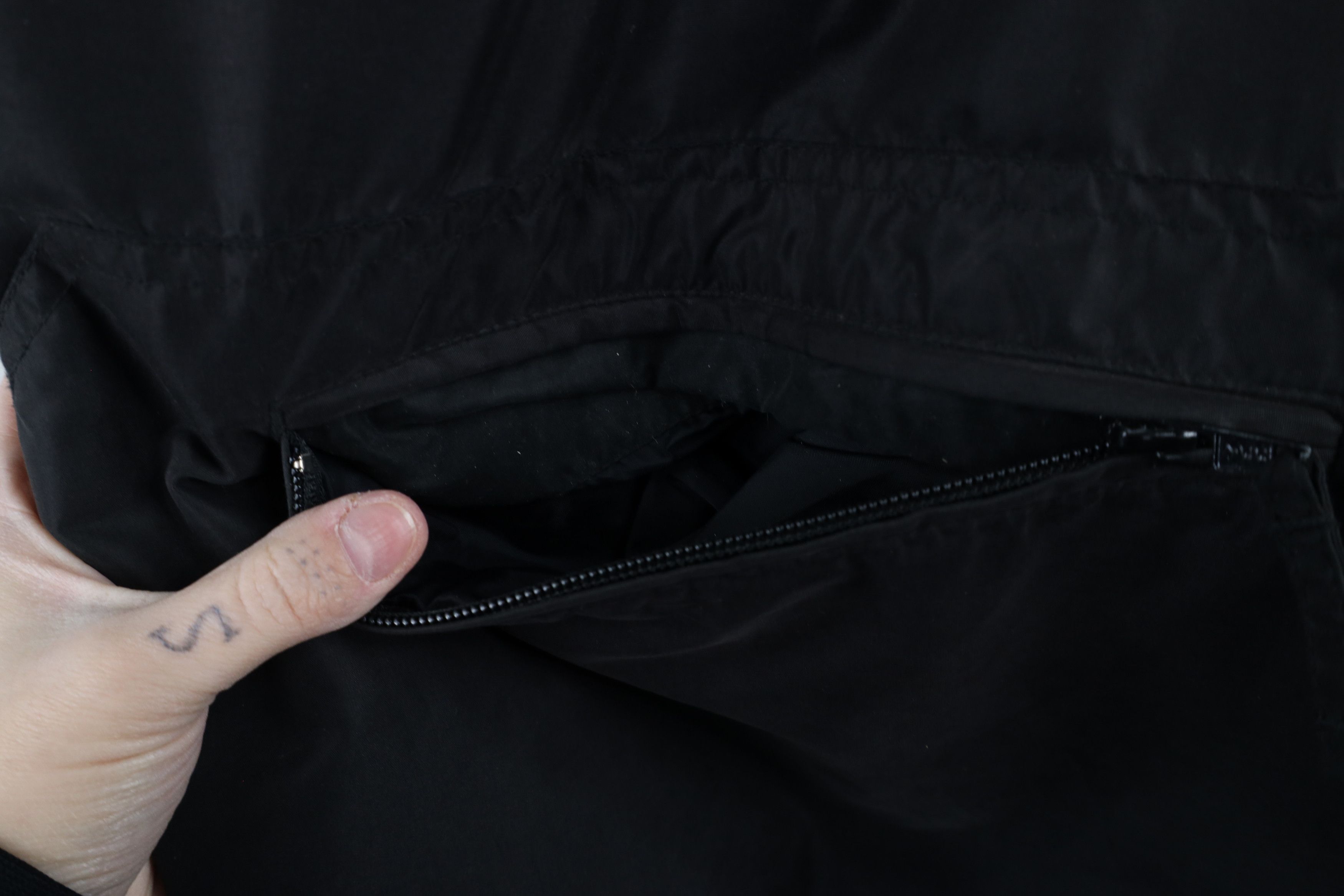 Vintage Vintage 90s Streetwear Microfiber Hooded Anorak Jacket Black Size US XL / EU 56 / 4 - 5 Thumbnail