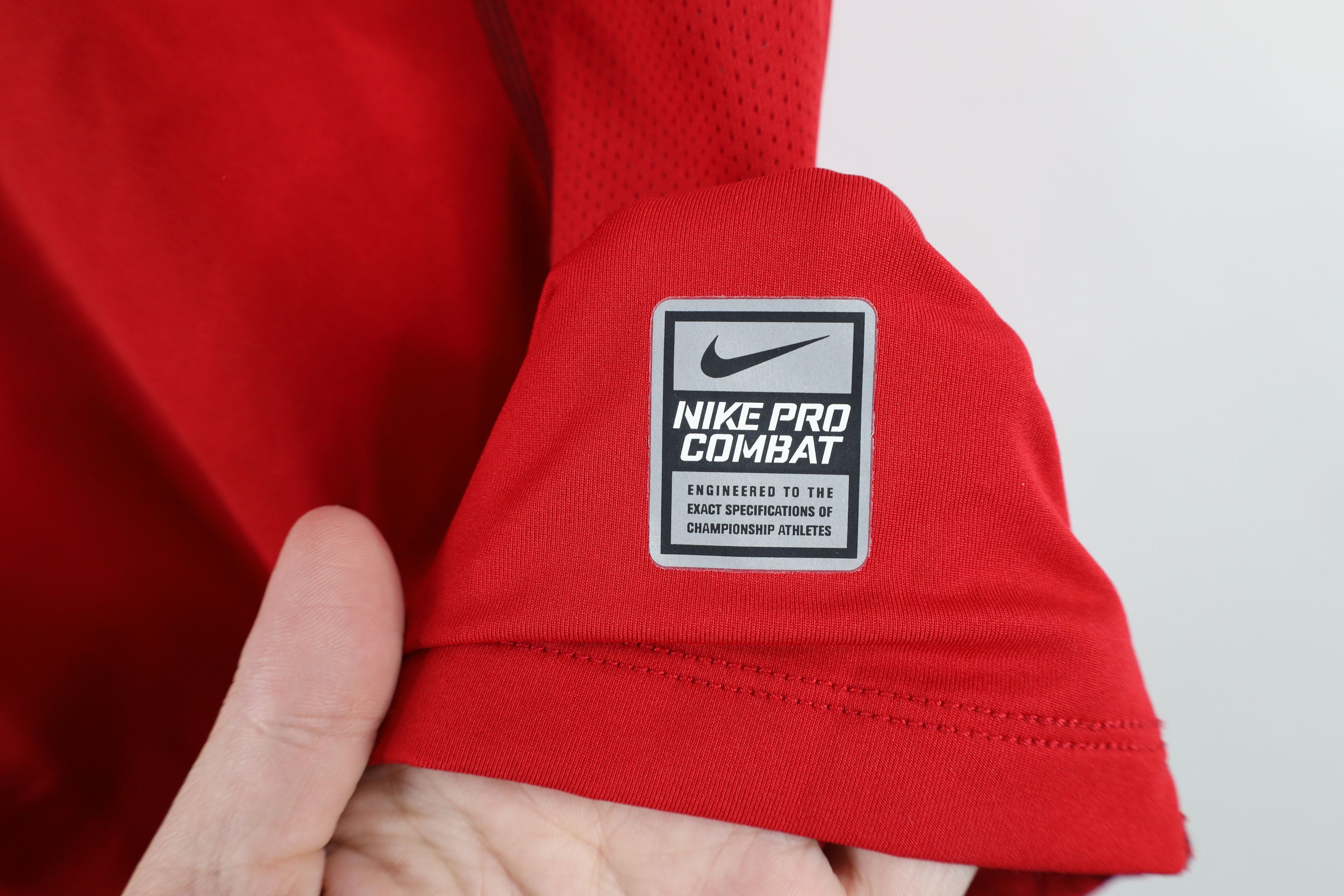 Nike × Vintage Nike Pro Combat Compression Sleeveless Training T-Shirt Red Size US S / EU 44-46 / 1 - 5 Thumbnail