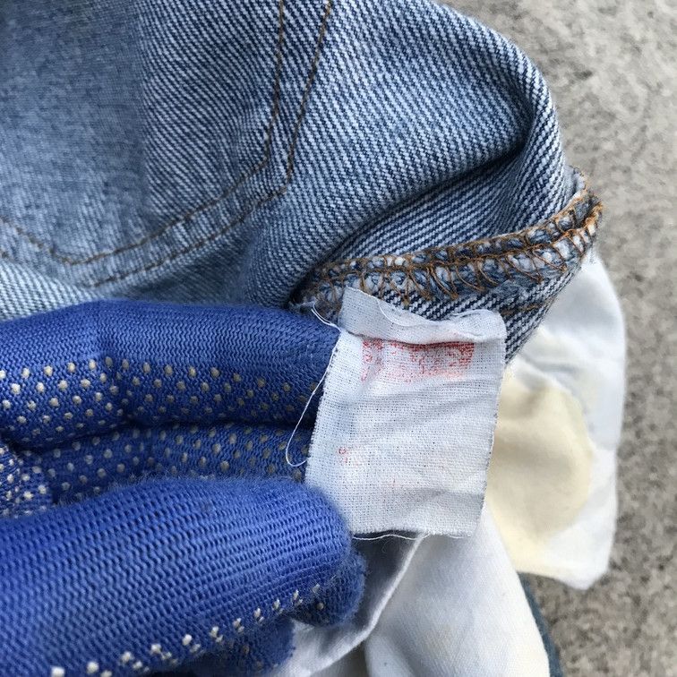 Levi's Vintage Levis 501 lightwash dirty faded jean 90s usa W30x29 Size US 30 / EU 46 - 8 Thumbnail