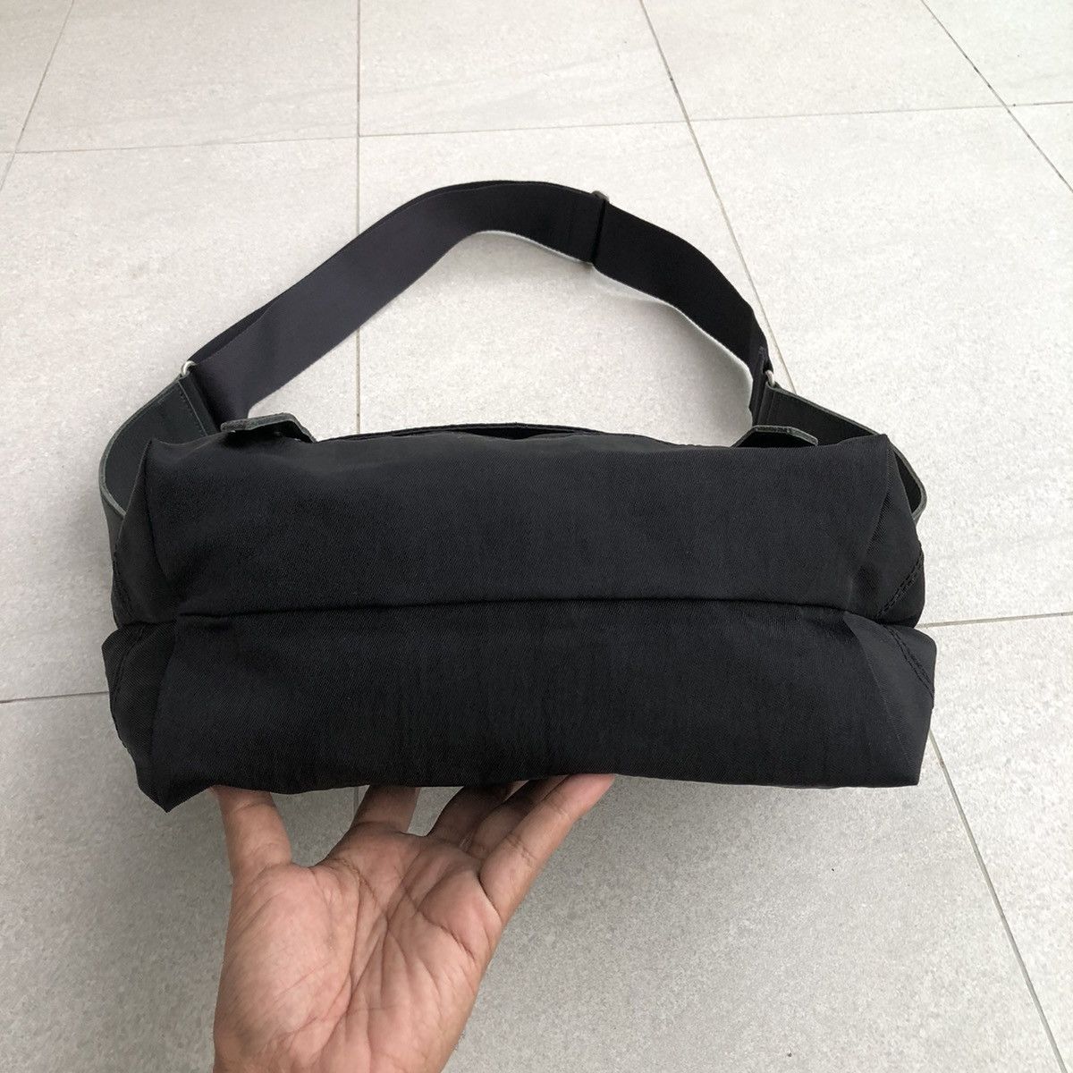 Paul Smith Authentic Paul Smith Genuine Leather Nylon Shoulder Bag Size ONE SIZE - 10 Thumbnail