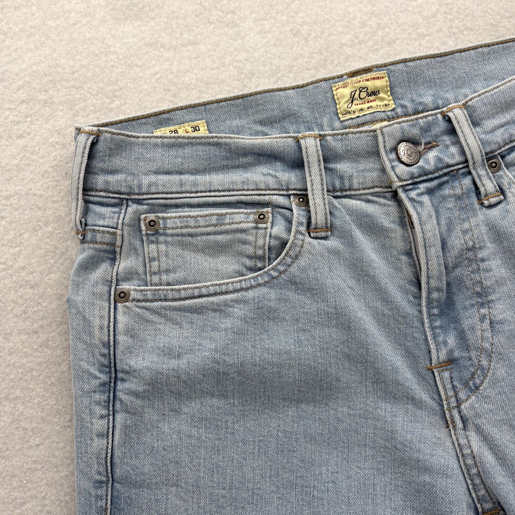 J.Crew J.CREW 484 Stretch Jeans Mens 28x30 Light Wash Slim Tapered Denim Blue Preppy denim jeans, Mens, 28, Light wash, 30 inseam Size US 28 / EU 44 - 3 Thumbnail