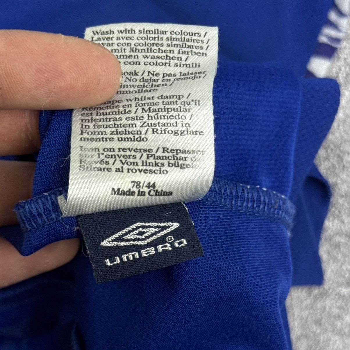 Umbro Umbro Everton 2009/10 Home Jersey Shirt Size US S / EU 44-46 / 1 - 15 Thumbnail