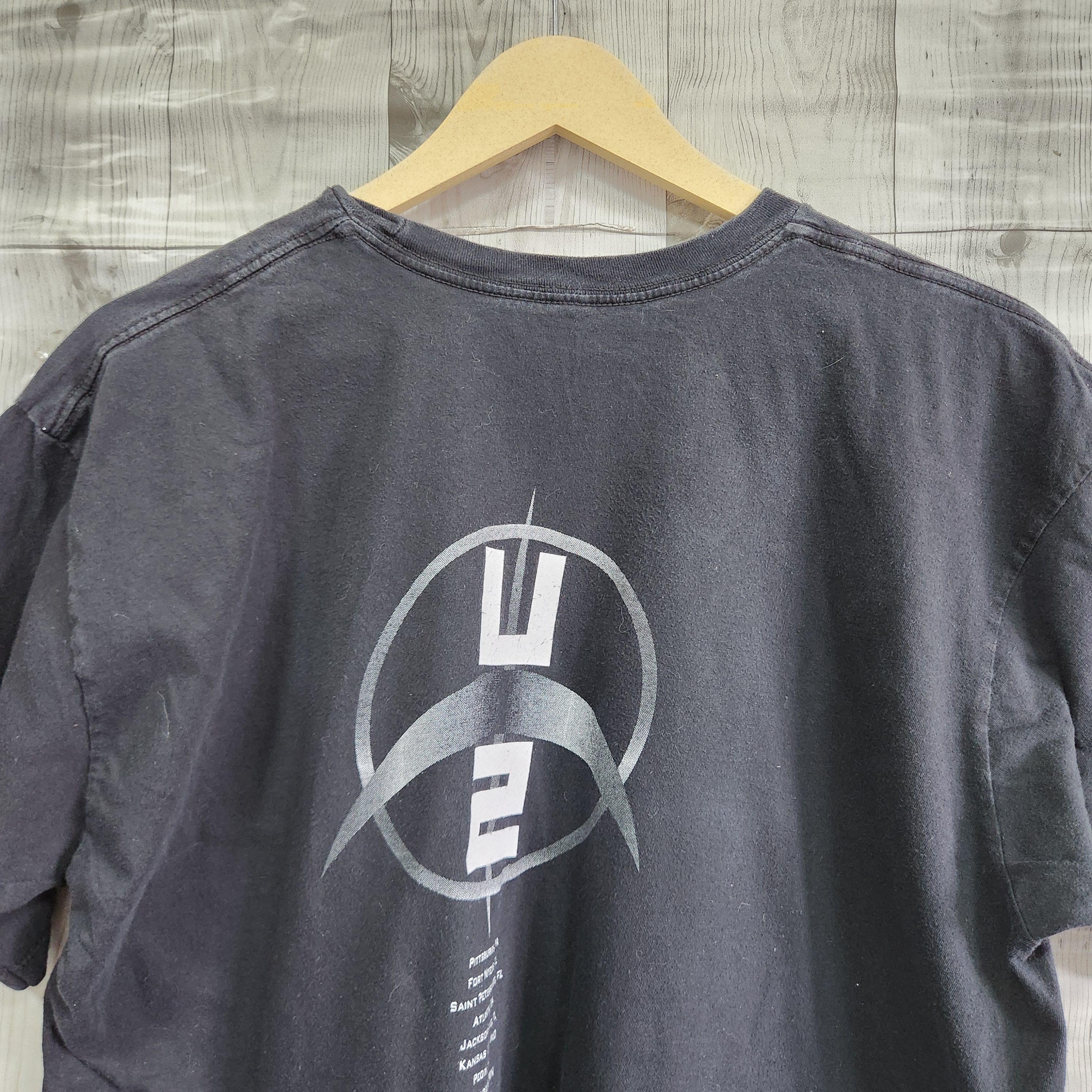Band Tees × Vintage Vintage Y2K Bono U2 Tour 360 Black TShirt Size US L / EU 52-54 / 3 - 13 Thumbnail