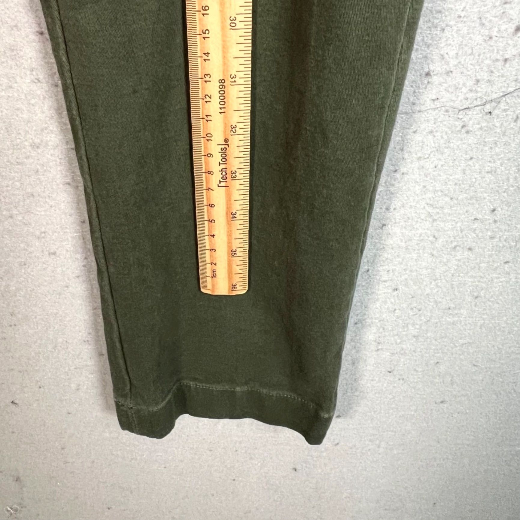Banana Republic Banana Republic Slim Fit Mens Size 33 x 34 Olive Green Chino Pants Cotton Blend Size US 33 - 6 Thumbnail