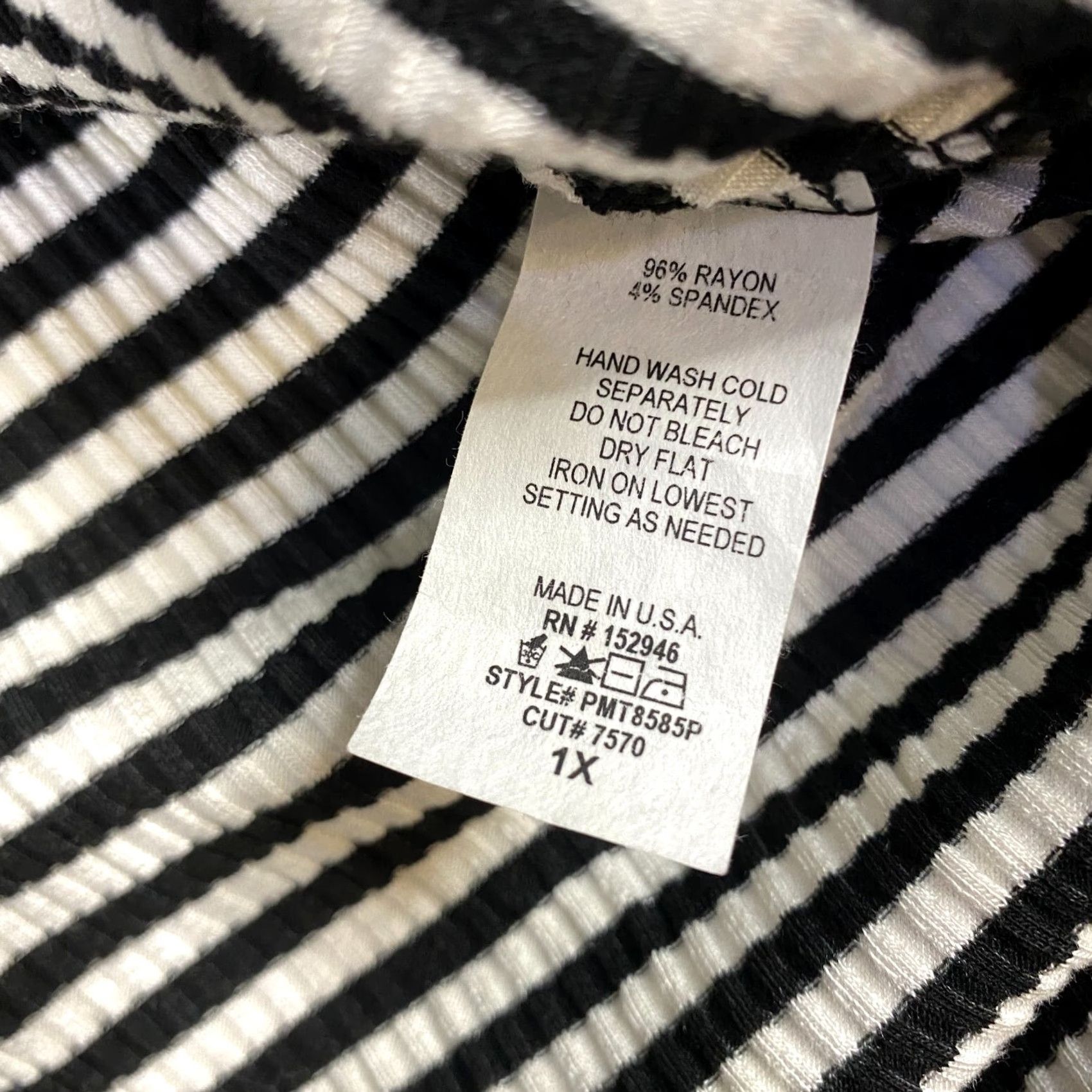 Y/Project People's Project LA Women's T-Shirt 1X V-Neck Black White Striped Plus Size Shirts Mens? Size XL / US 12-14 / IT 48-50 - 2 Thumbnail