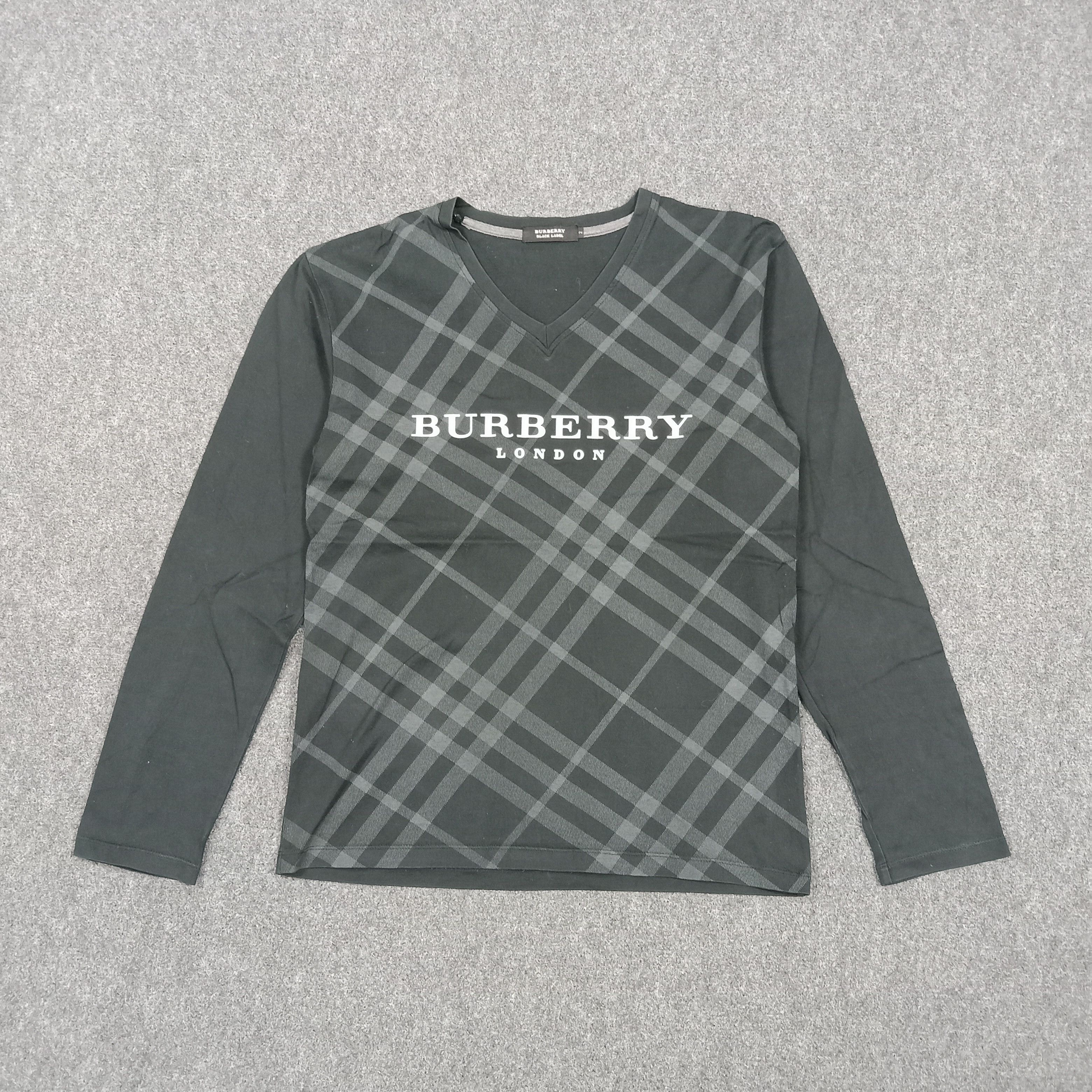 Burberry Burberry Black Label Designer V Neck Tshirt C294N62 Size S / US 4 / IT 40 - 1 Thumbnail