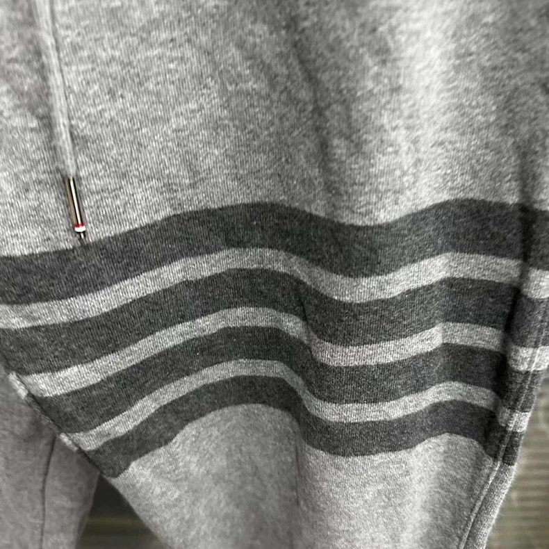 Thom Browne Thom Browne size3 Grey tracksuits Size US 40 / EU 56 - 3 Thumbnail