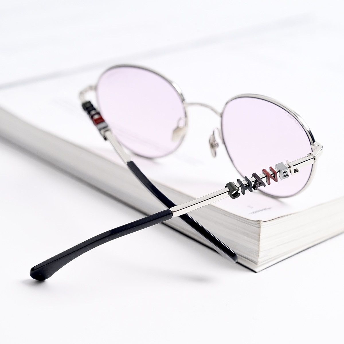Chanel CHANEL 0CH4282 C124P5 SUNGLASSES Size ONE SIZE - 10 Thumbnail