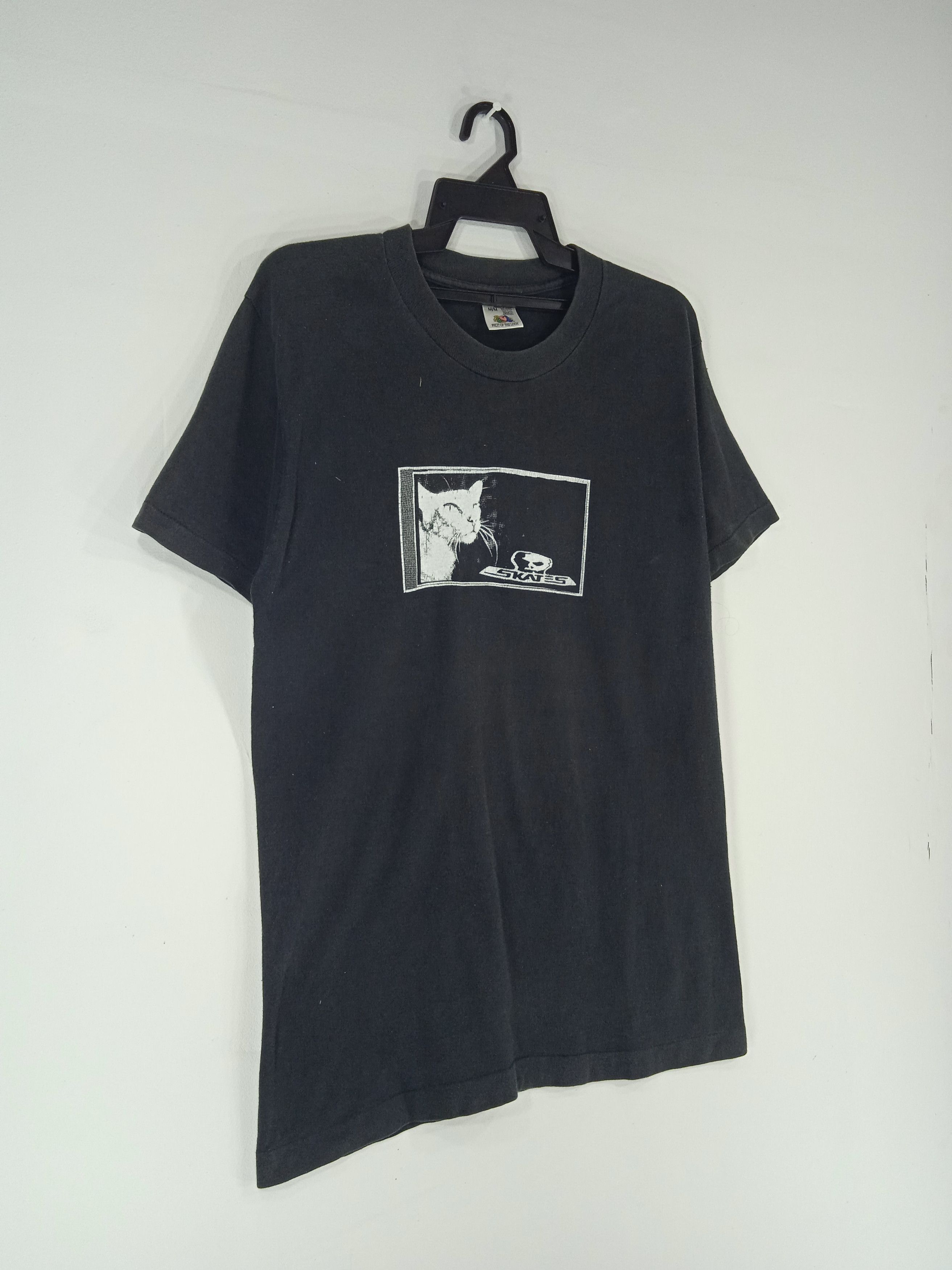Vintage Vintage Skull Skate Streetwear 90's Single Stich Tshirt Size US M / EU 48-50 / 2 - 6 Thumbnail