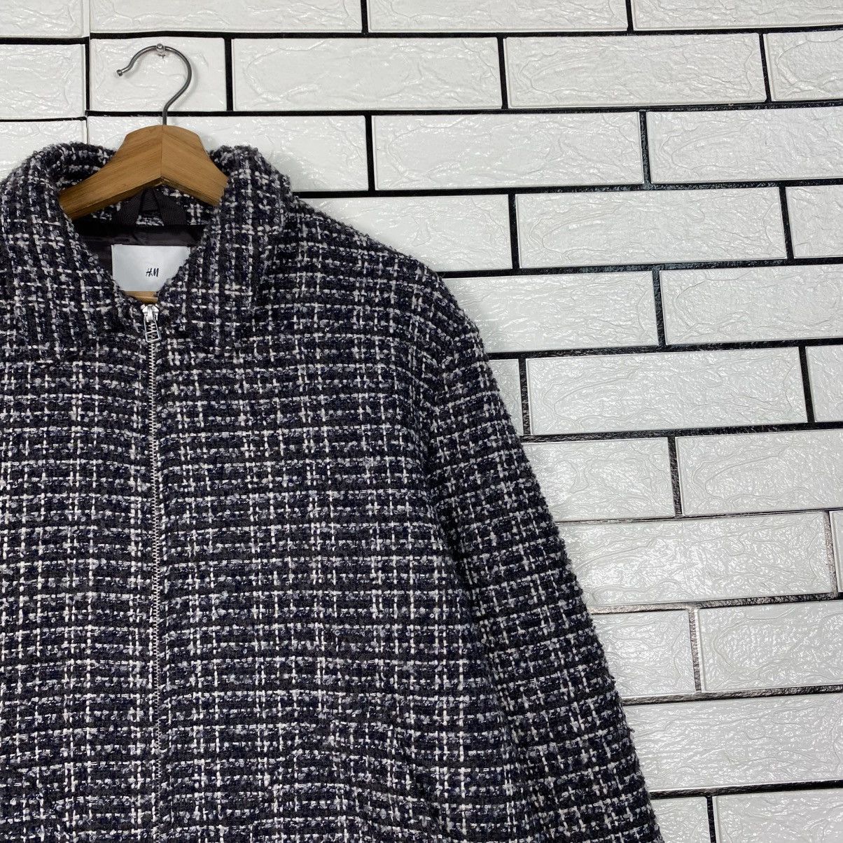 Japanese Brand Vintage Bomber Jacket Knit Design H&M Wool Issey Miyake Size US L / EU 52-54 / 3 - 7 Thumbnail