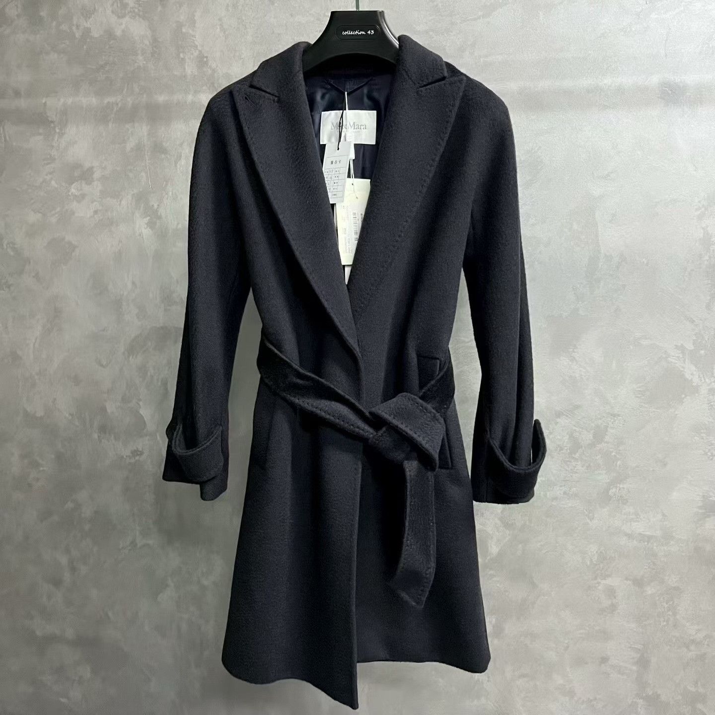 Max Mara Max Mara Long Black Coat S Women Size S / US 4 / IT 40 - 1 Thumbnail