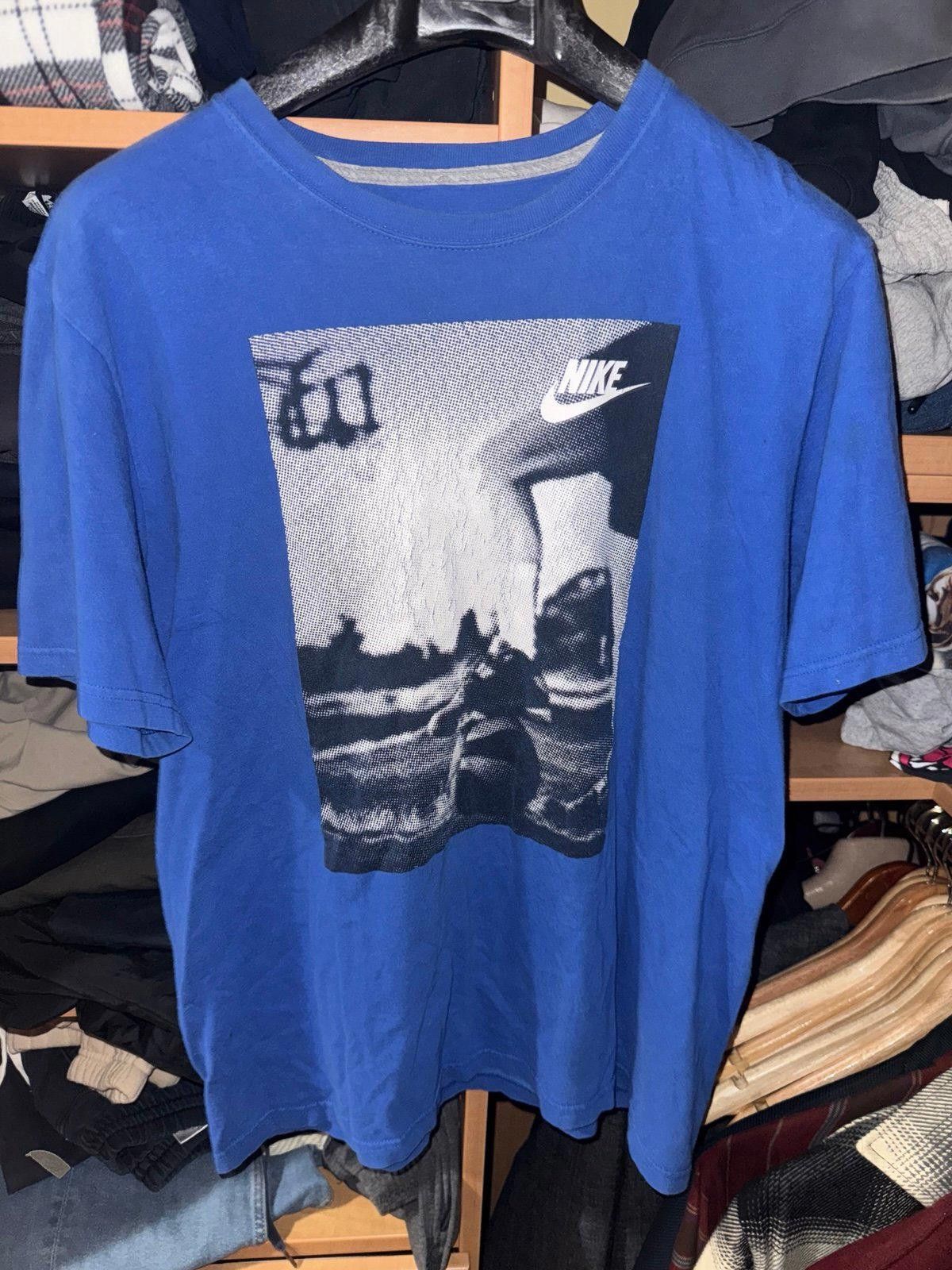 Nike Vintage Y2K Nike Soccer Sports T-Shirt Blue Sz L Rare Size US L / EU 52-54 / 3 - 2 Thumbnail