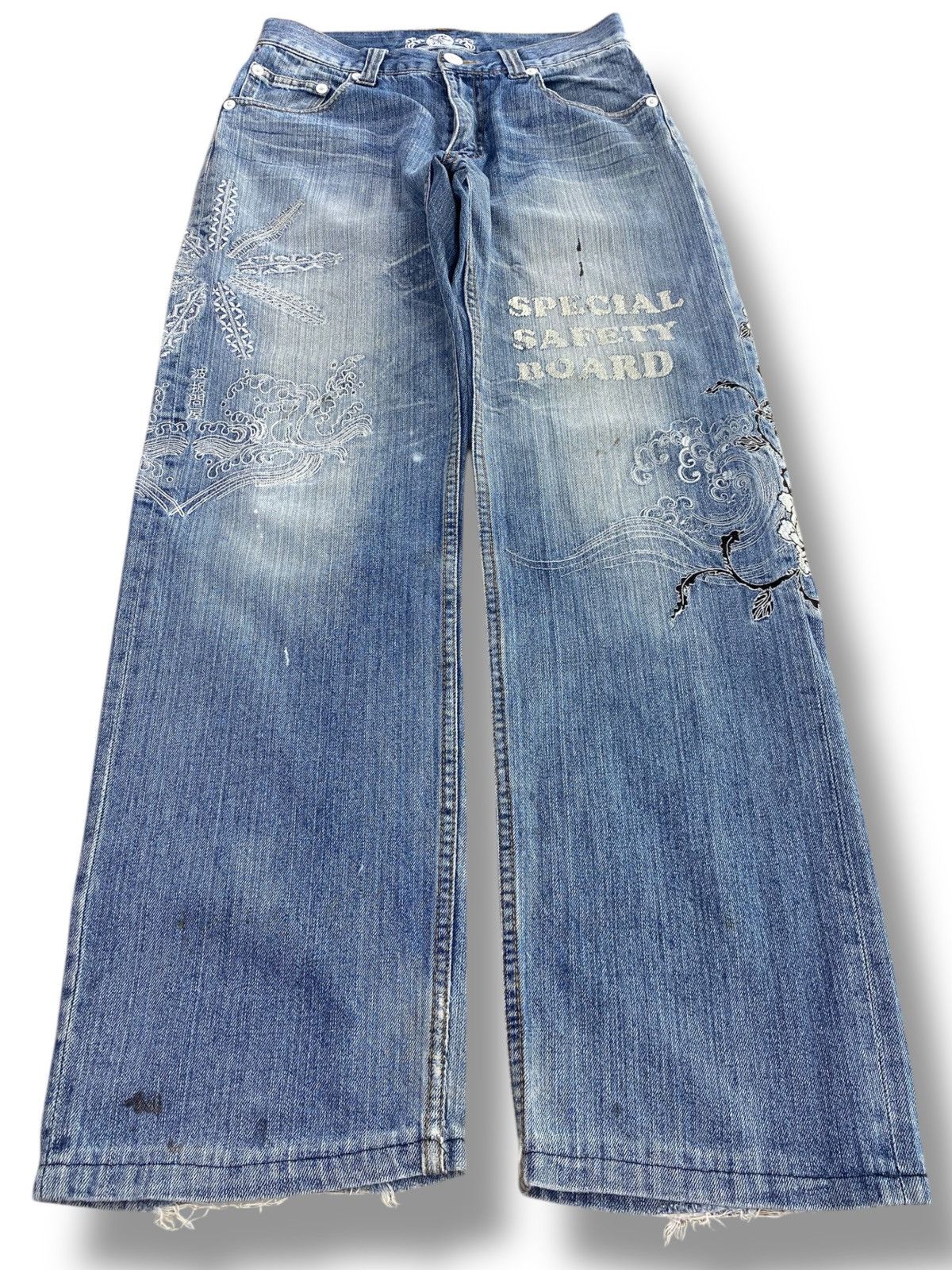 Japanese Brand Japanese Brand Whiskered Faded Blue Wash Straight Leg Jeans Size US 30 / EU 46 - 1 Thumbnail