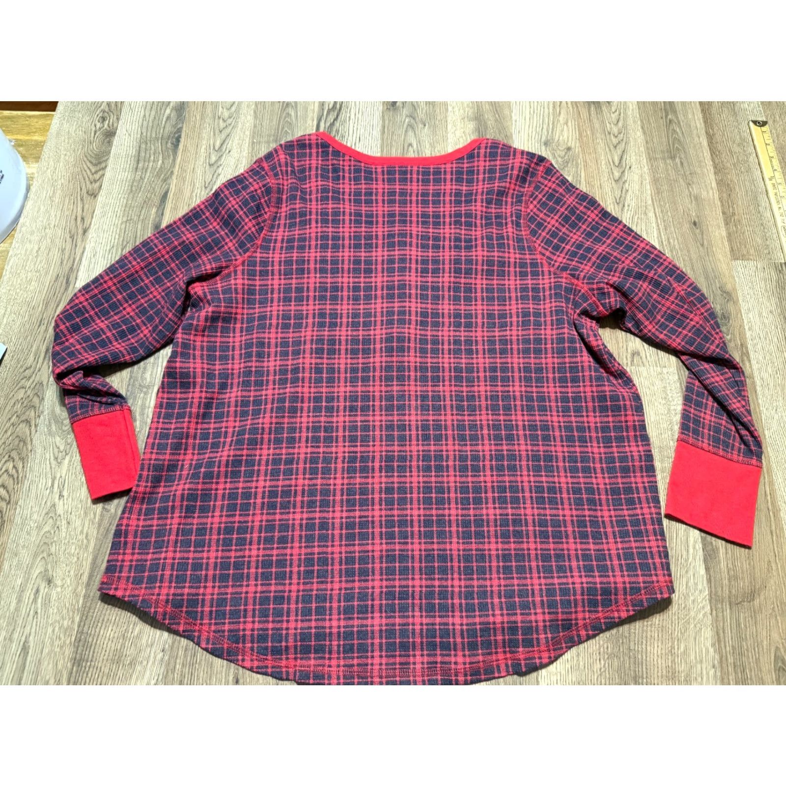 Vintage Terra & Sky Shirt Women's Plus 2X Red Black Plaid Long Sleeve 1/4 Button Shirt Womens Plus 2X Red Black Plaid Long Sleeve 1/4 Button Size XXL / US 16-18 / IT 52-54 - 2 Thumbnail