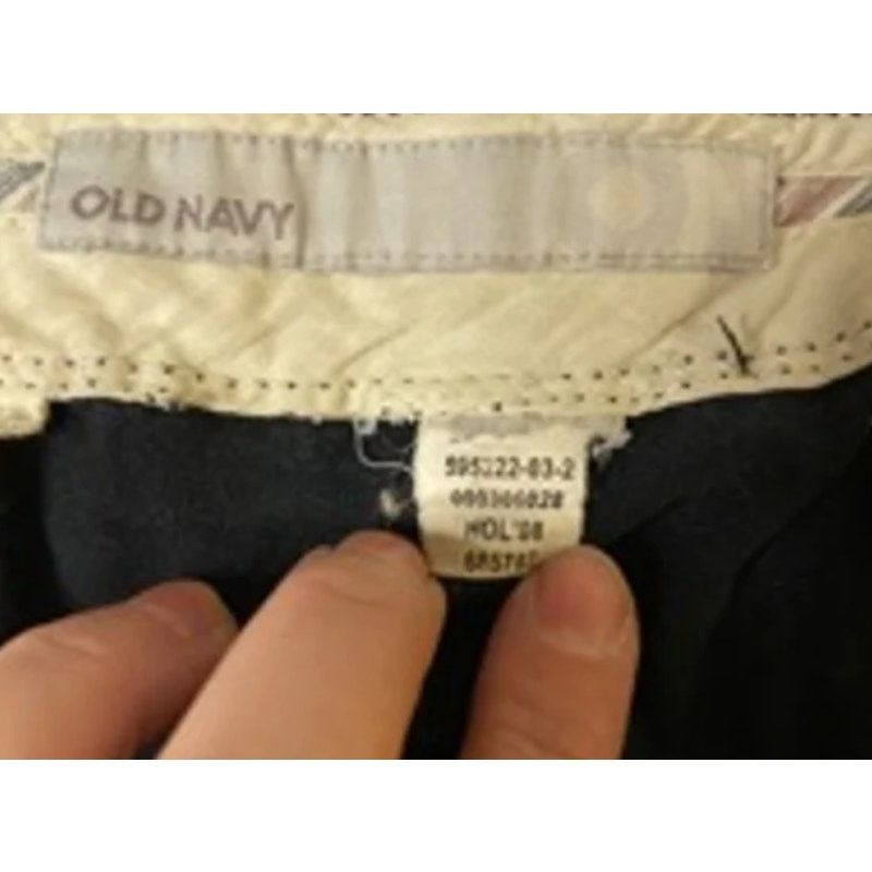 Old Navy Classic Black Casual Shorts Old Navy Women’s Size 18 Size 40" / US 18 - 3 Thumbnail