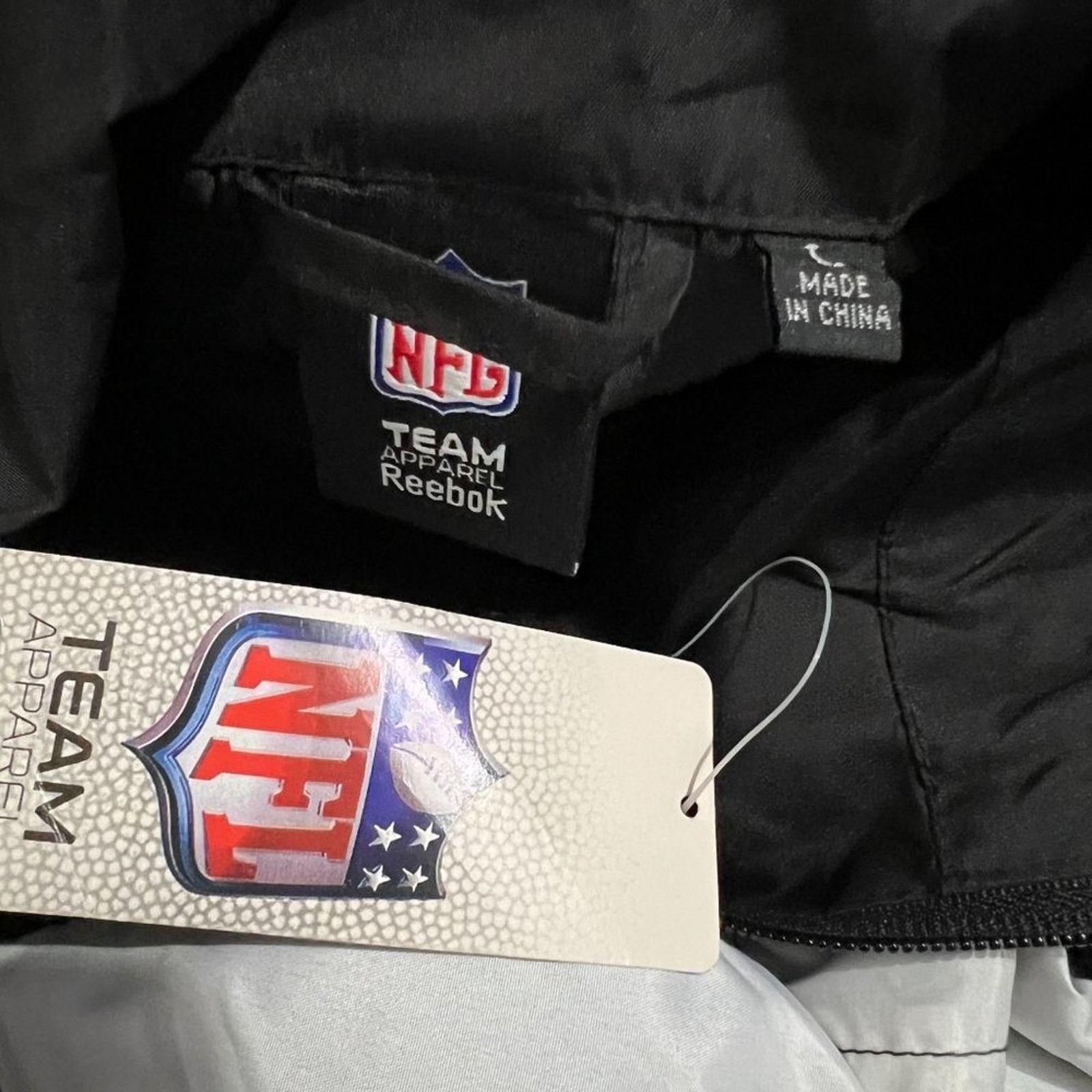 NFL Vintage Panthers x Sports Illustrated Windbreaker Jacket L Size US L / EU 52-54 / 3 - 3 Thumbnail