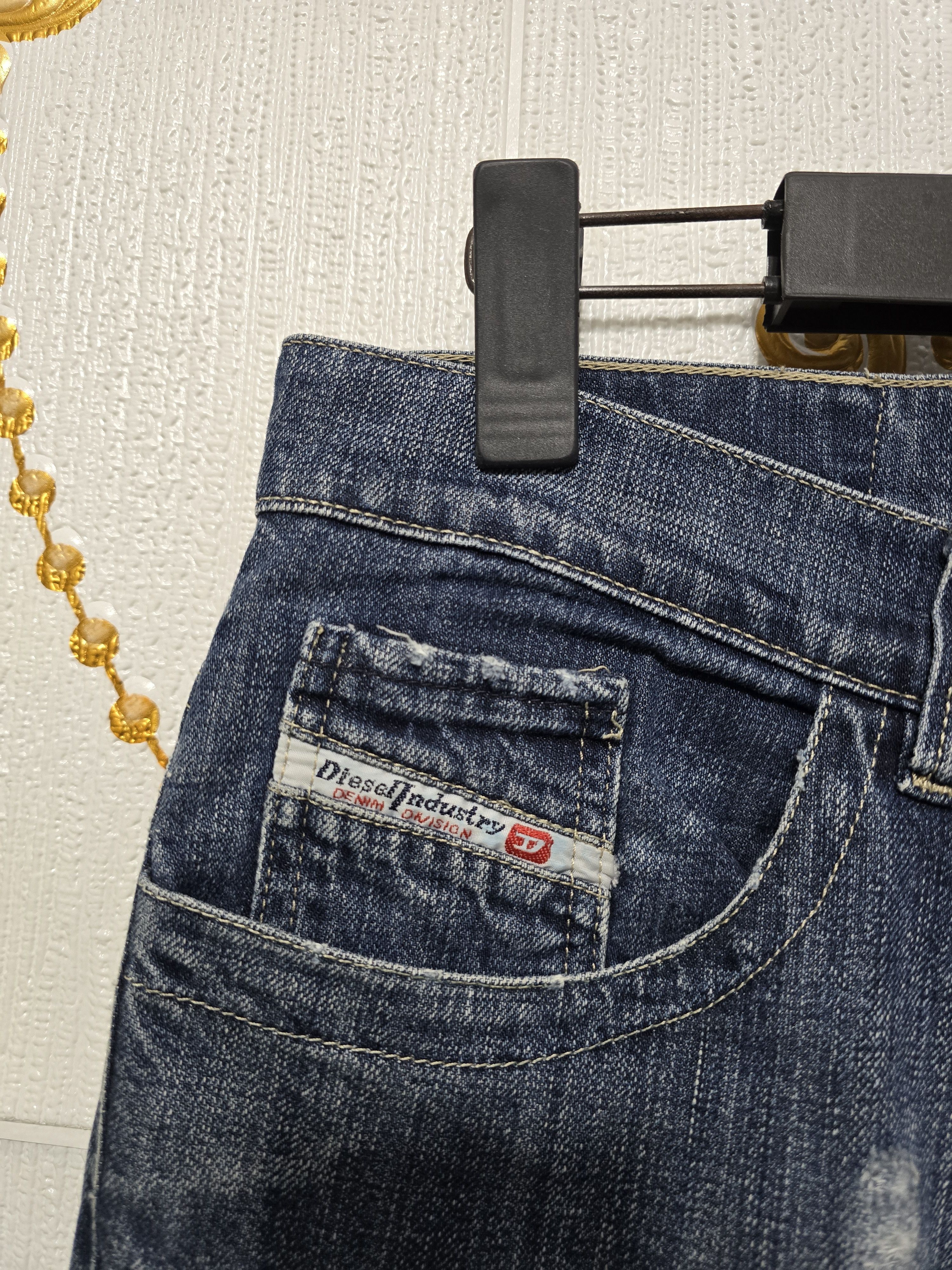 Diesel DIESEL jeans 90' VINTAGE RARE !! W34 excellent condition Size US 34 / EU 50 - 3 Thumbnail