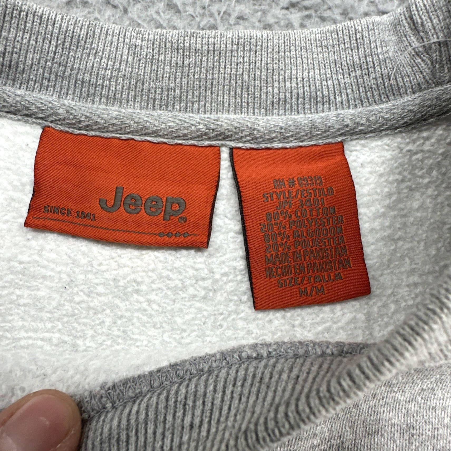 Jeep Vtg Jeep American Brand Men's Embroidered Logo Pullover Sweatshirt Gray Medium Size US M / EU 48-50 / 2 - 3 Thumbnail
