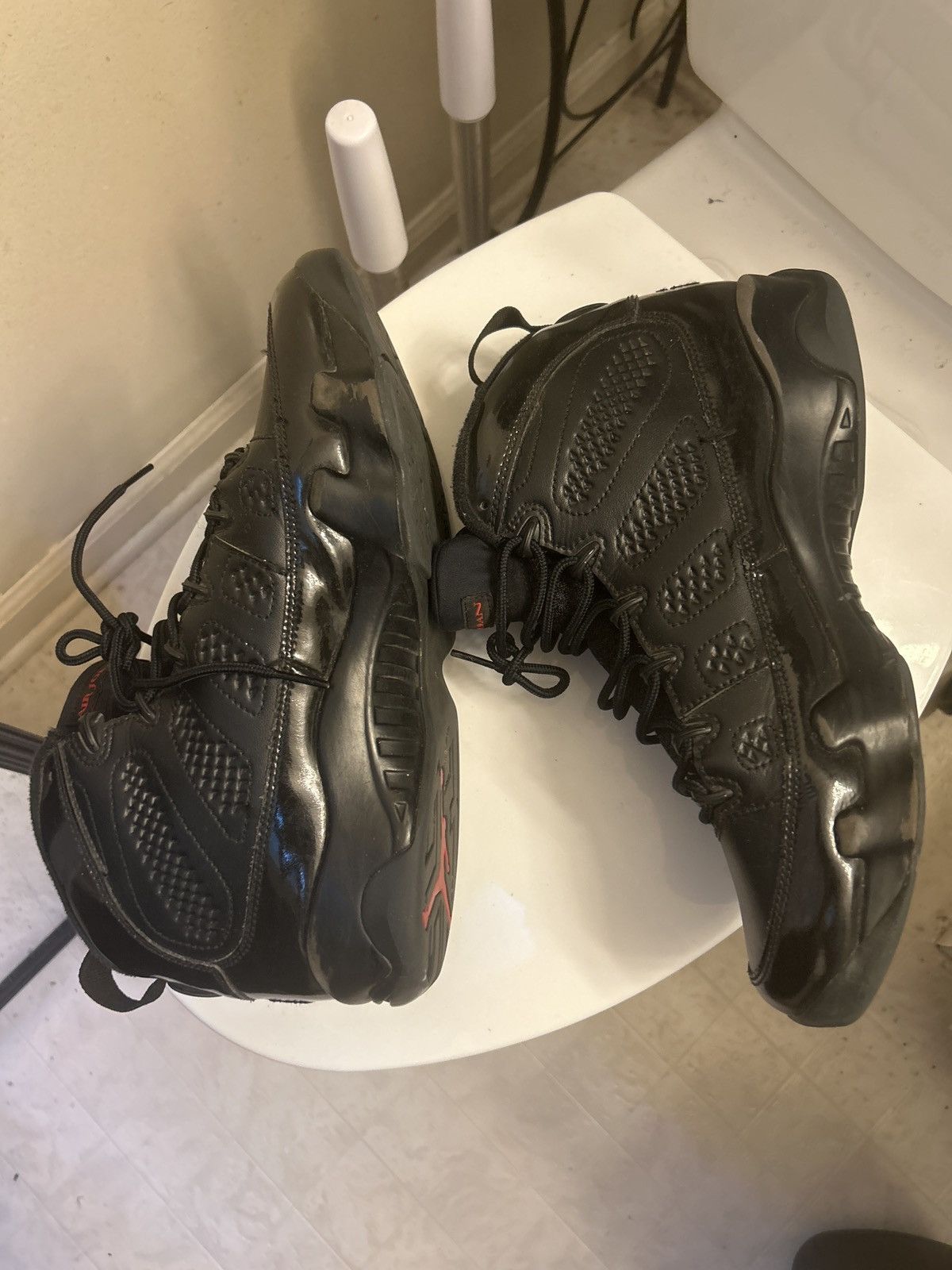 Jordan Brand Bred 9s Size US 11 / EU 44 - 4 Thumbnail