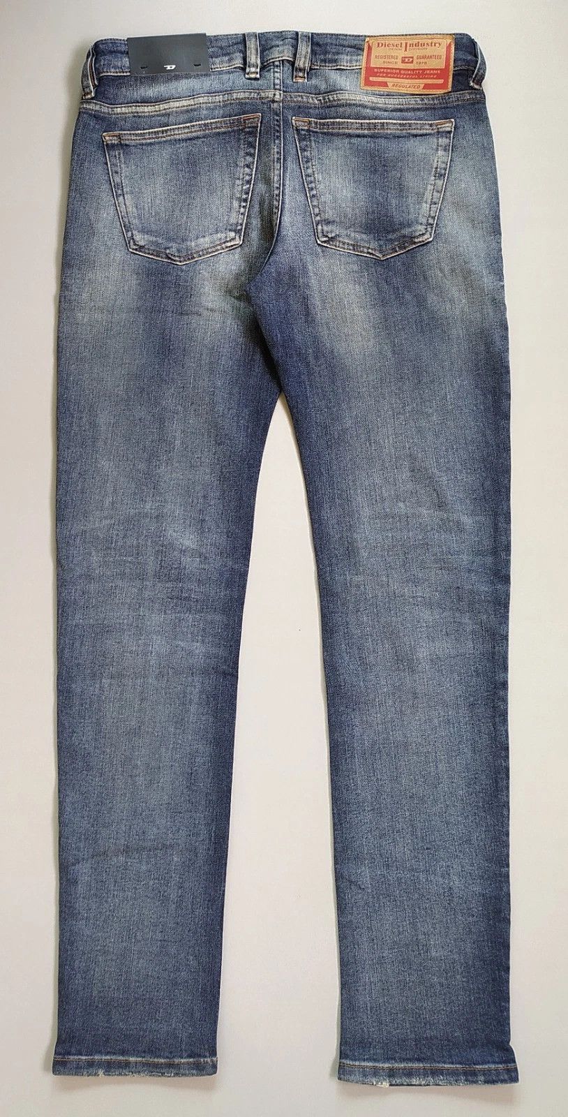 Diesel Diesel 1979 SLEENKER-R L.30 MENS JEANS T/9661 Size US 29 - 11 Thumbnail