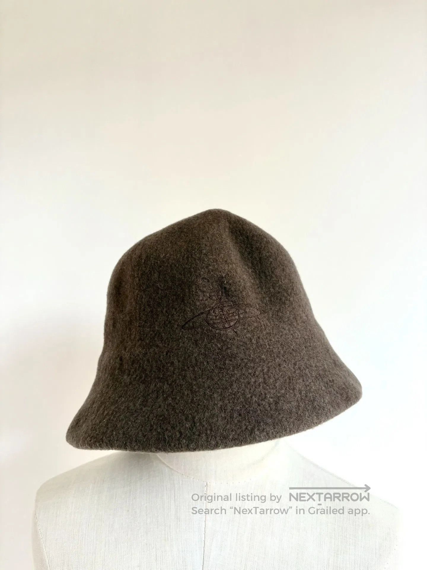 Vivienne Westwood Vivienne Westwood Big Saturn Fisherman Hat. Size ONE SIZE - 1 Thumbnail